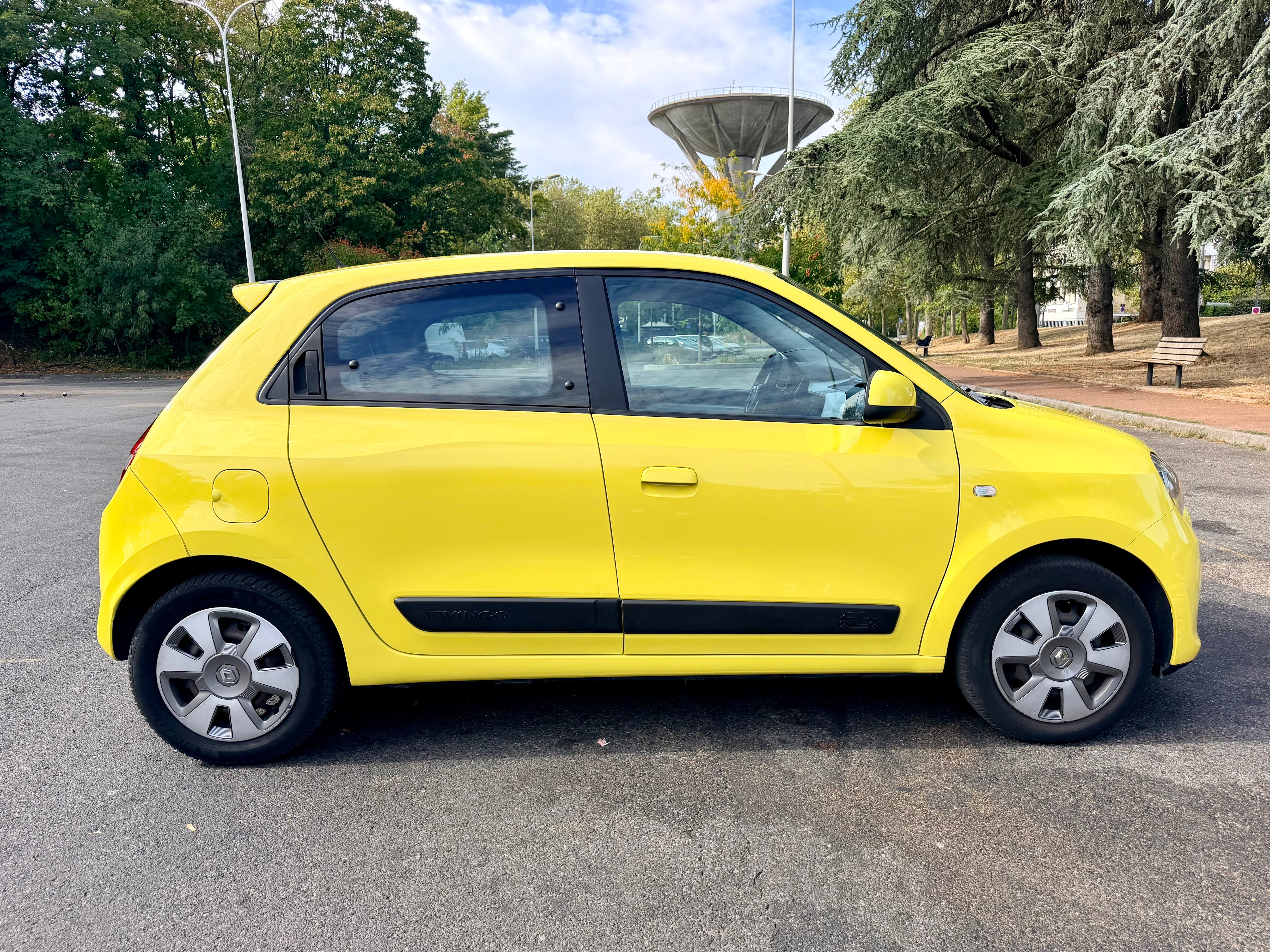 Renault Twingo III avec Dashcam
