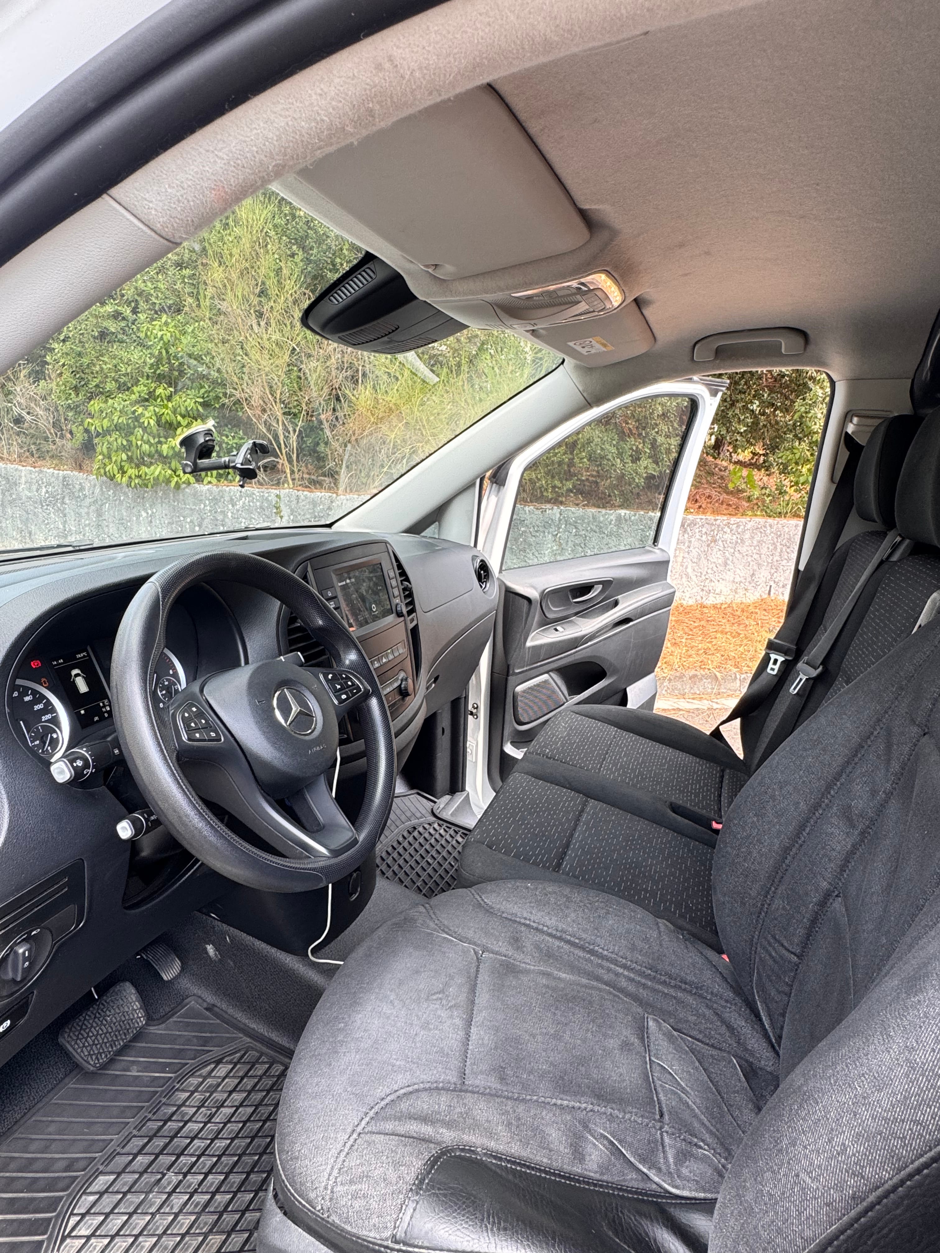 Mercedes-Benz Vito avec GPS