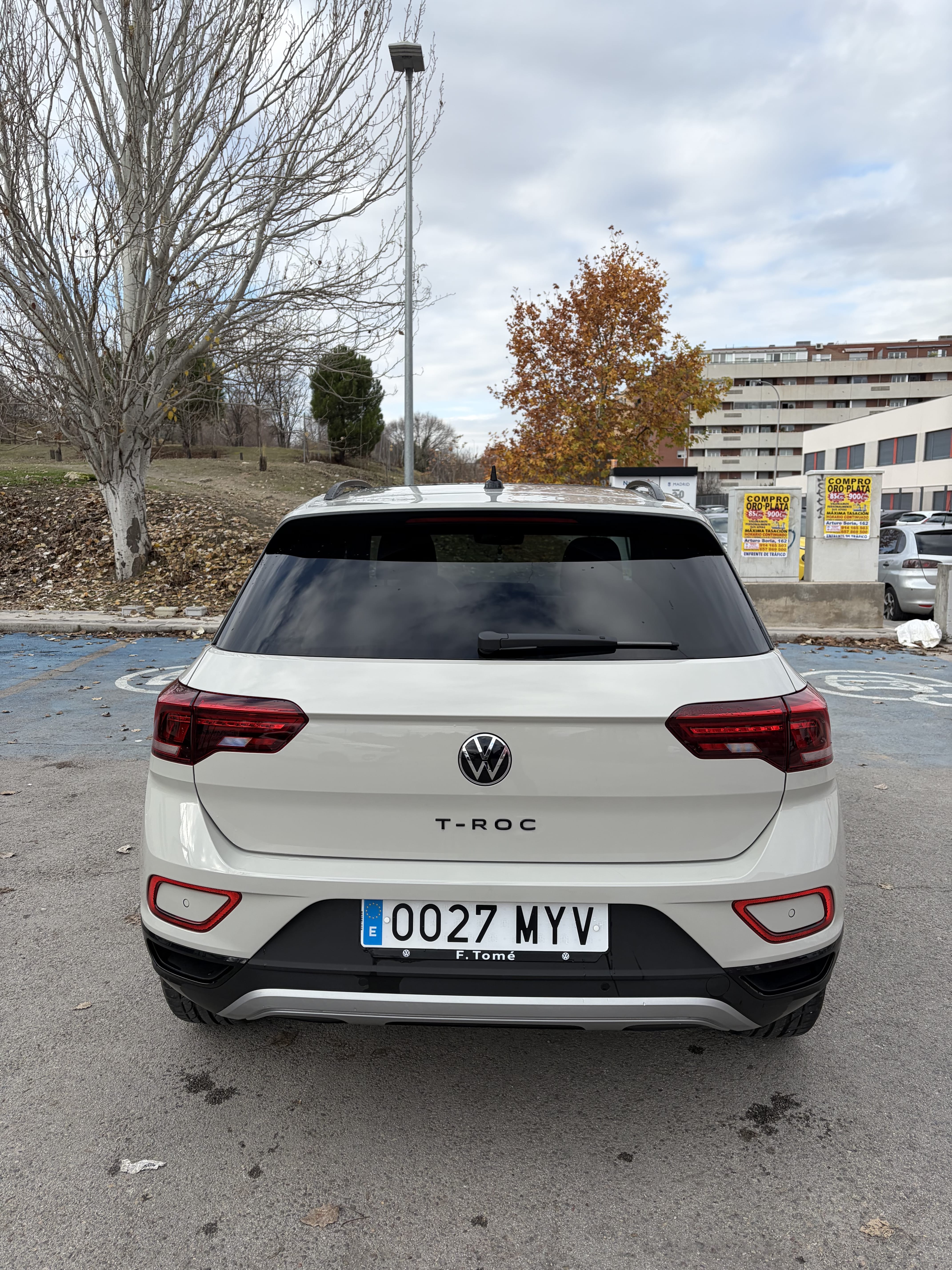 Volkswagen T-Roc with Cruise control
