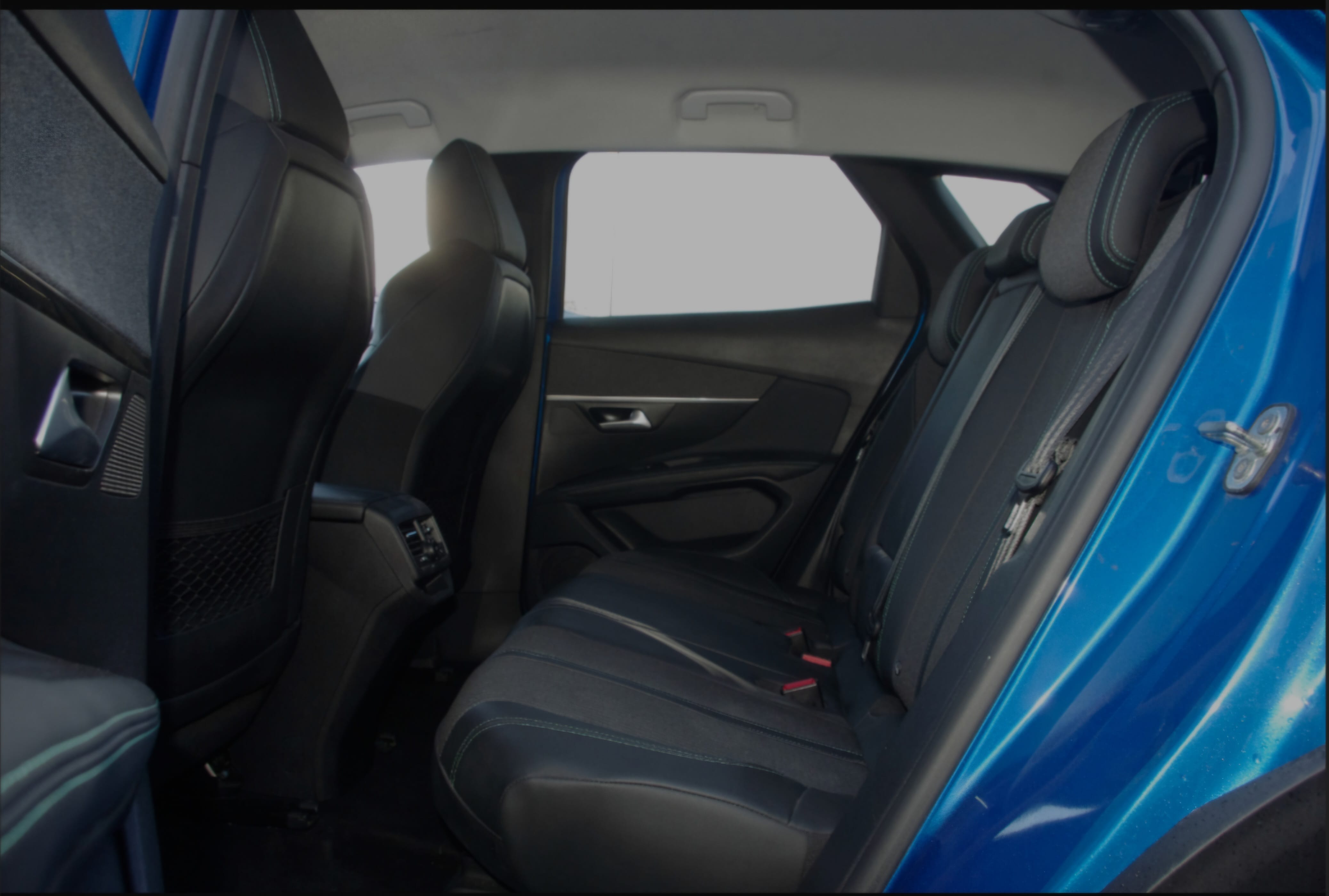 Peugeot 3008 avec Entrée audio / iPod