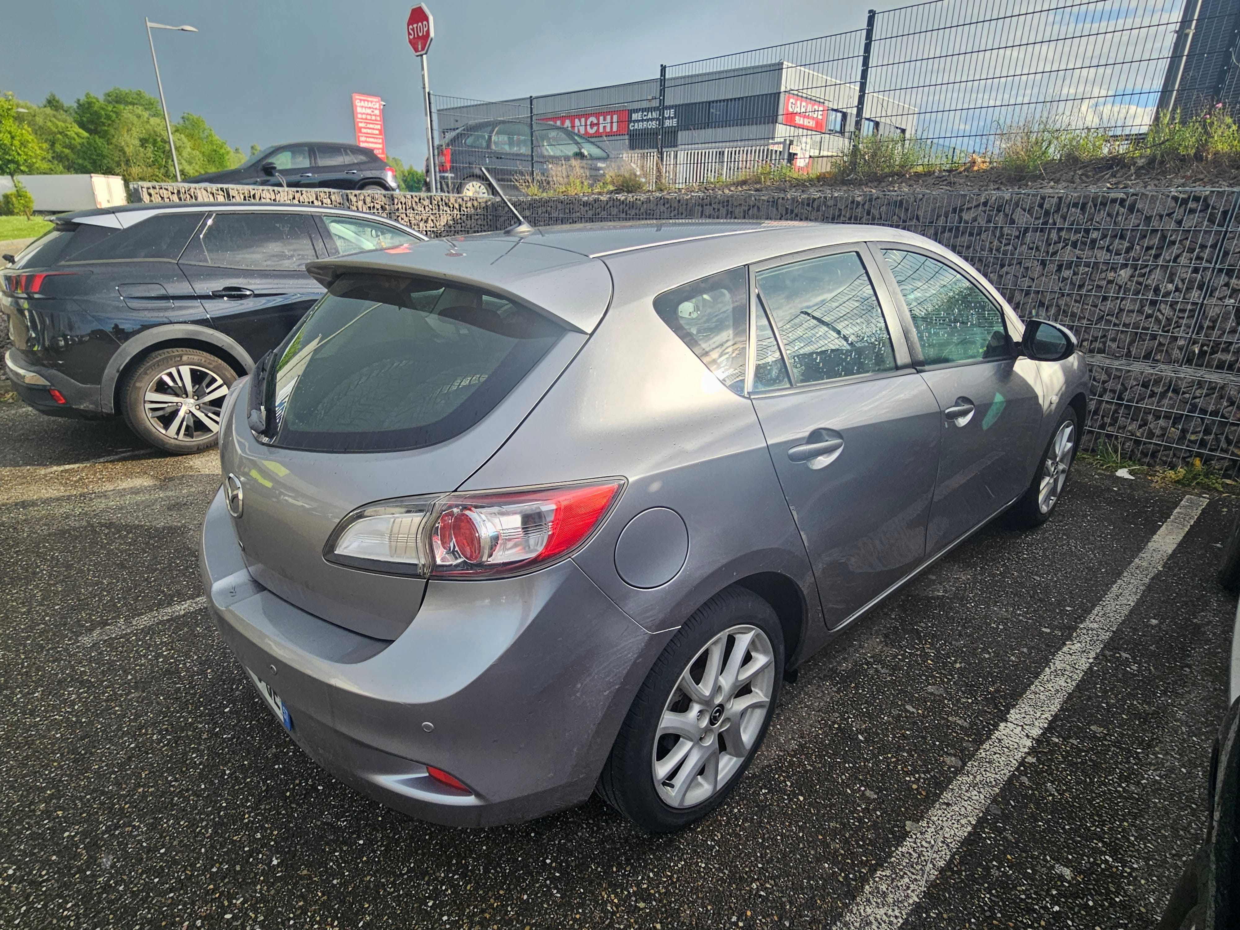 Mazda 3 avec Climatisation