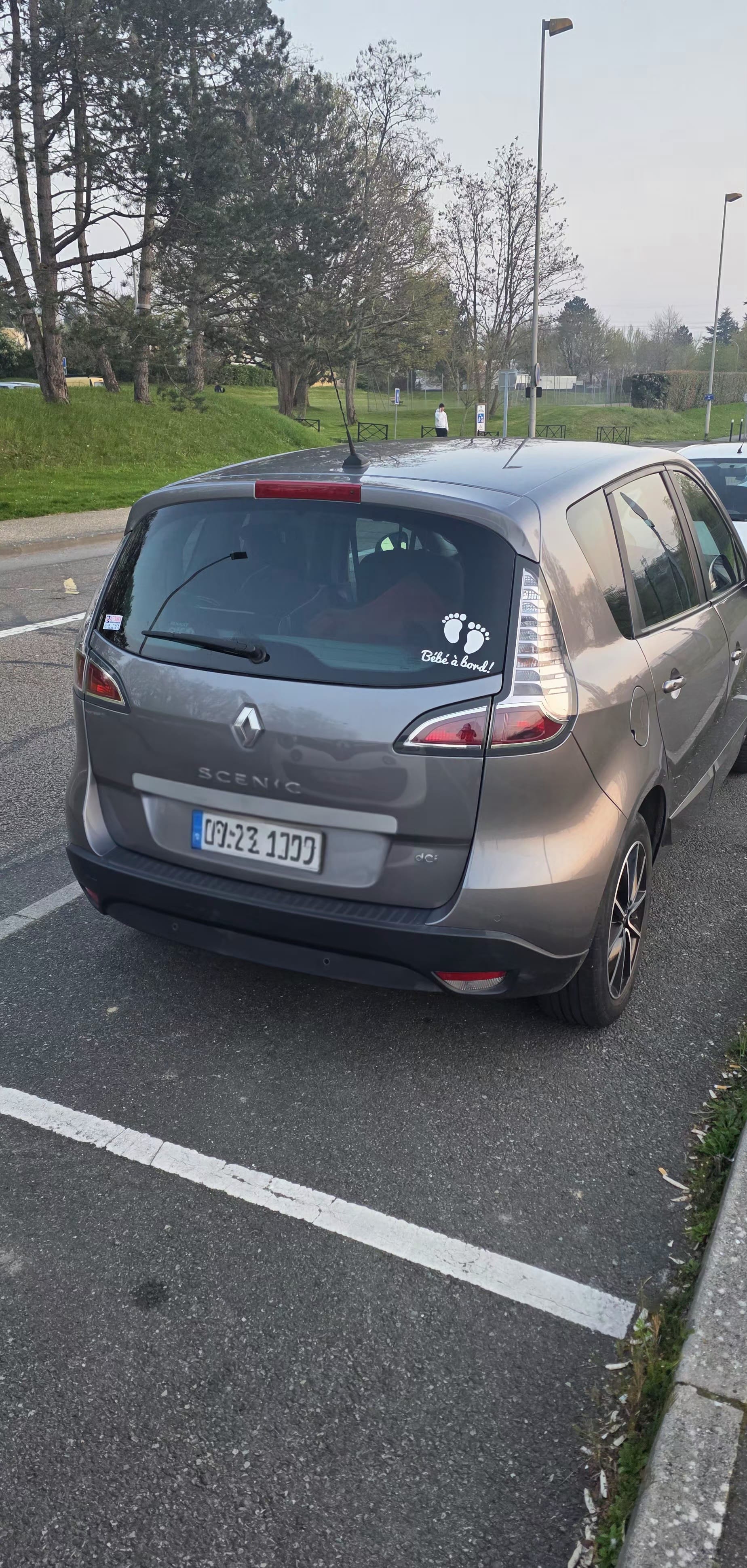 Renault Scenic 1.5 DCI avec GPS