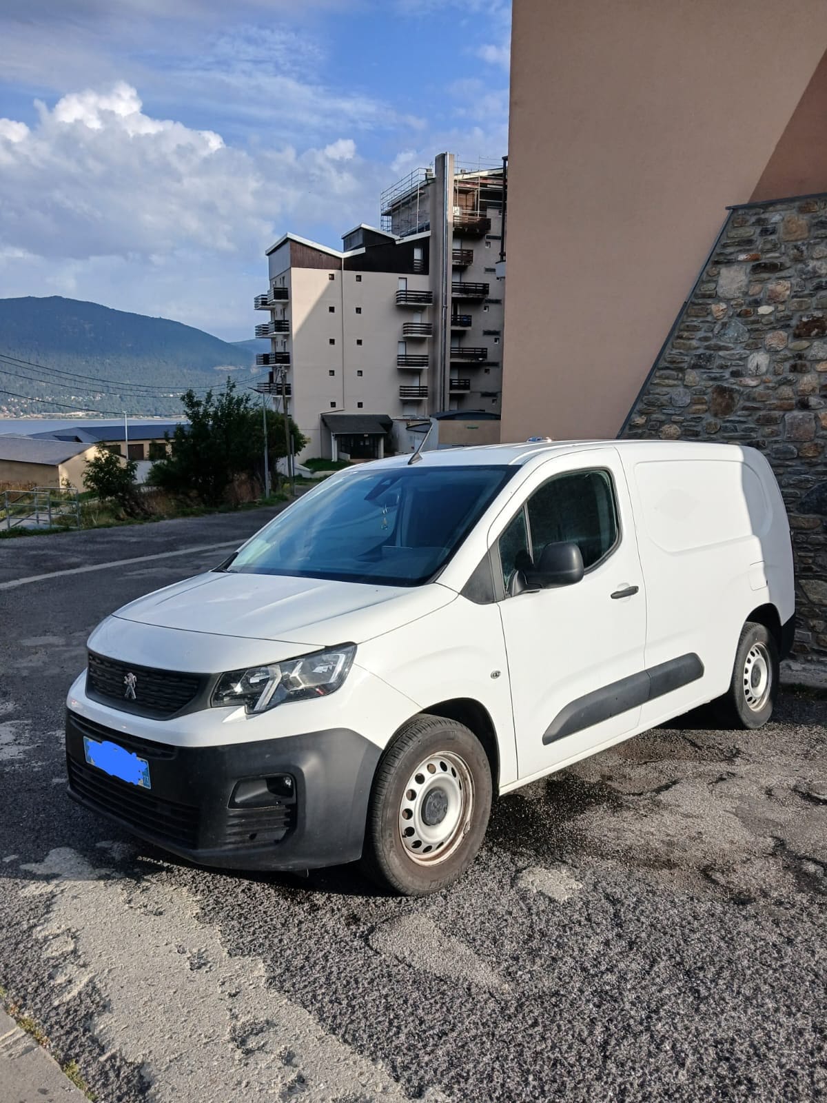 Peugeot Partner Fourgon, 2022, Diesel