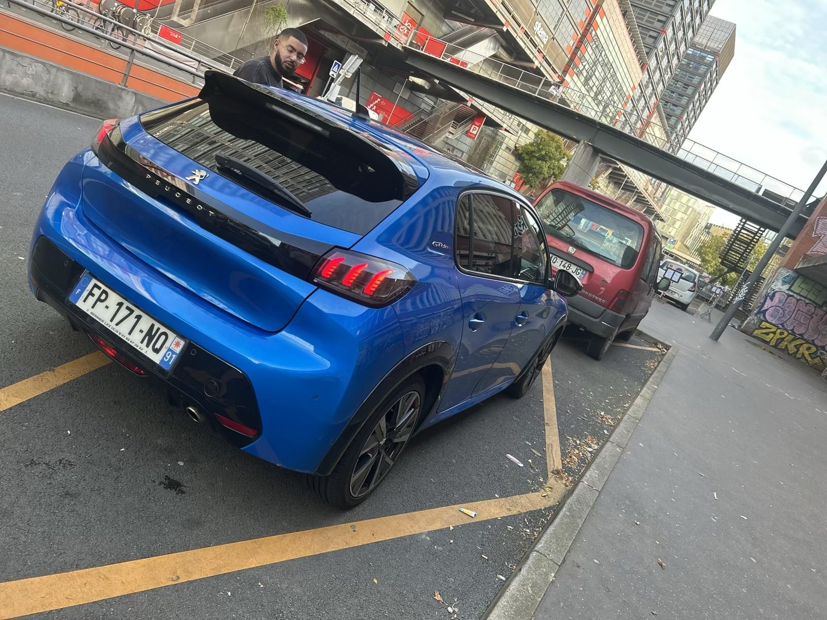 Peugeot 208 avec Régulateur de vitesse