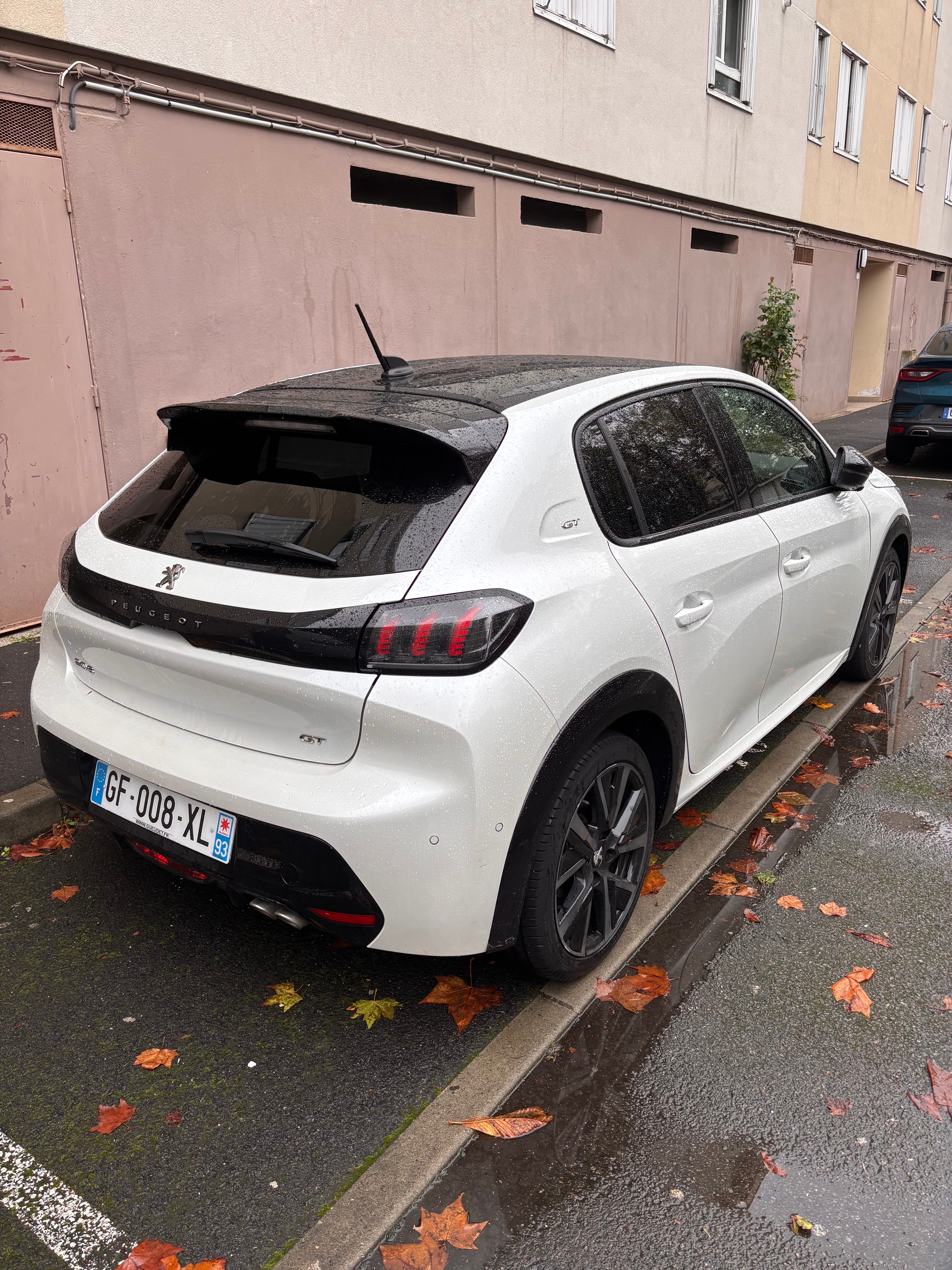 Peugeot 208 GT Line avec Caméra de recul