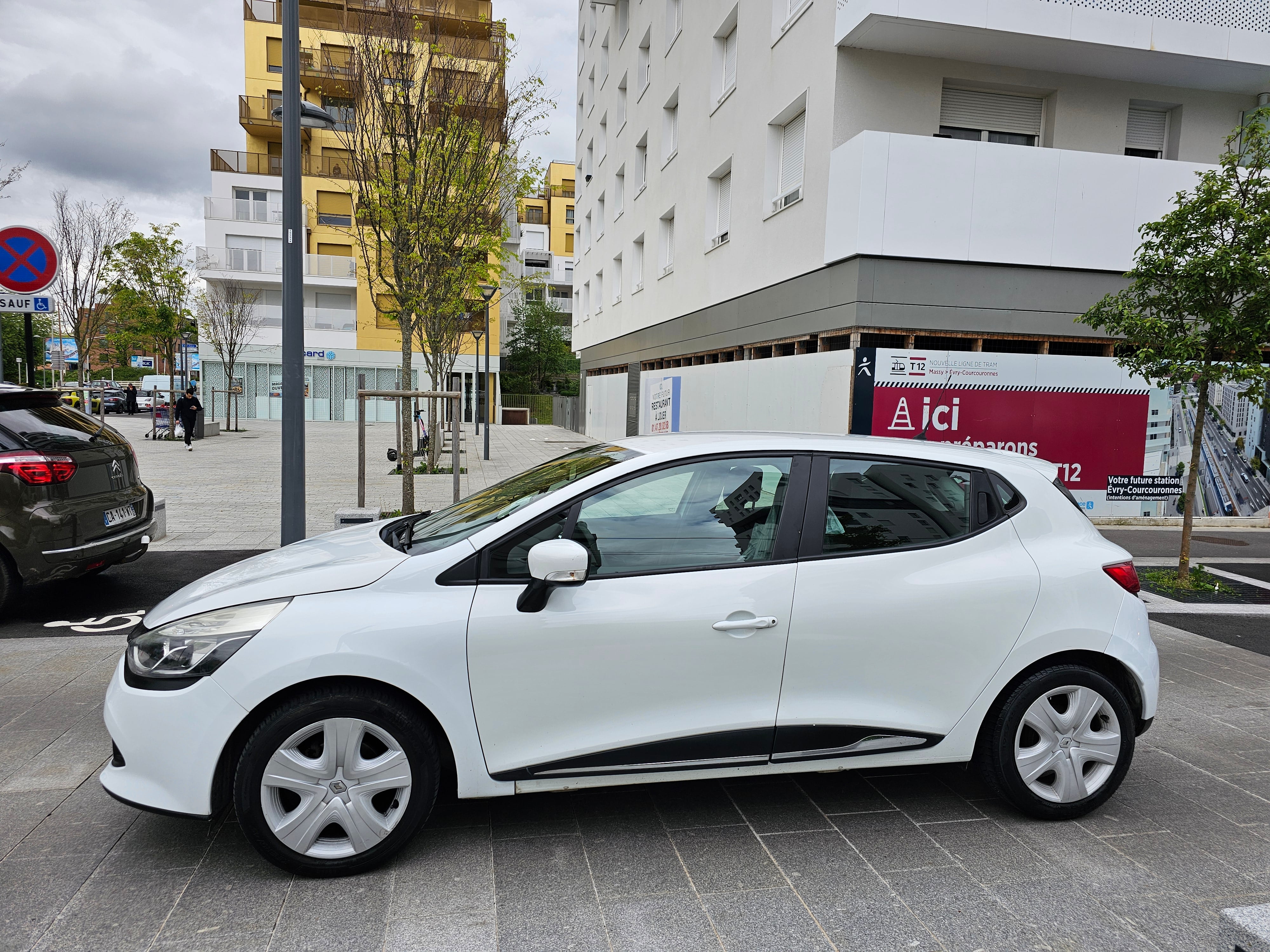 Renault Clio avec Climatisation