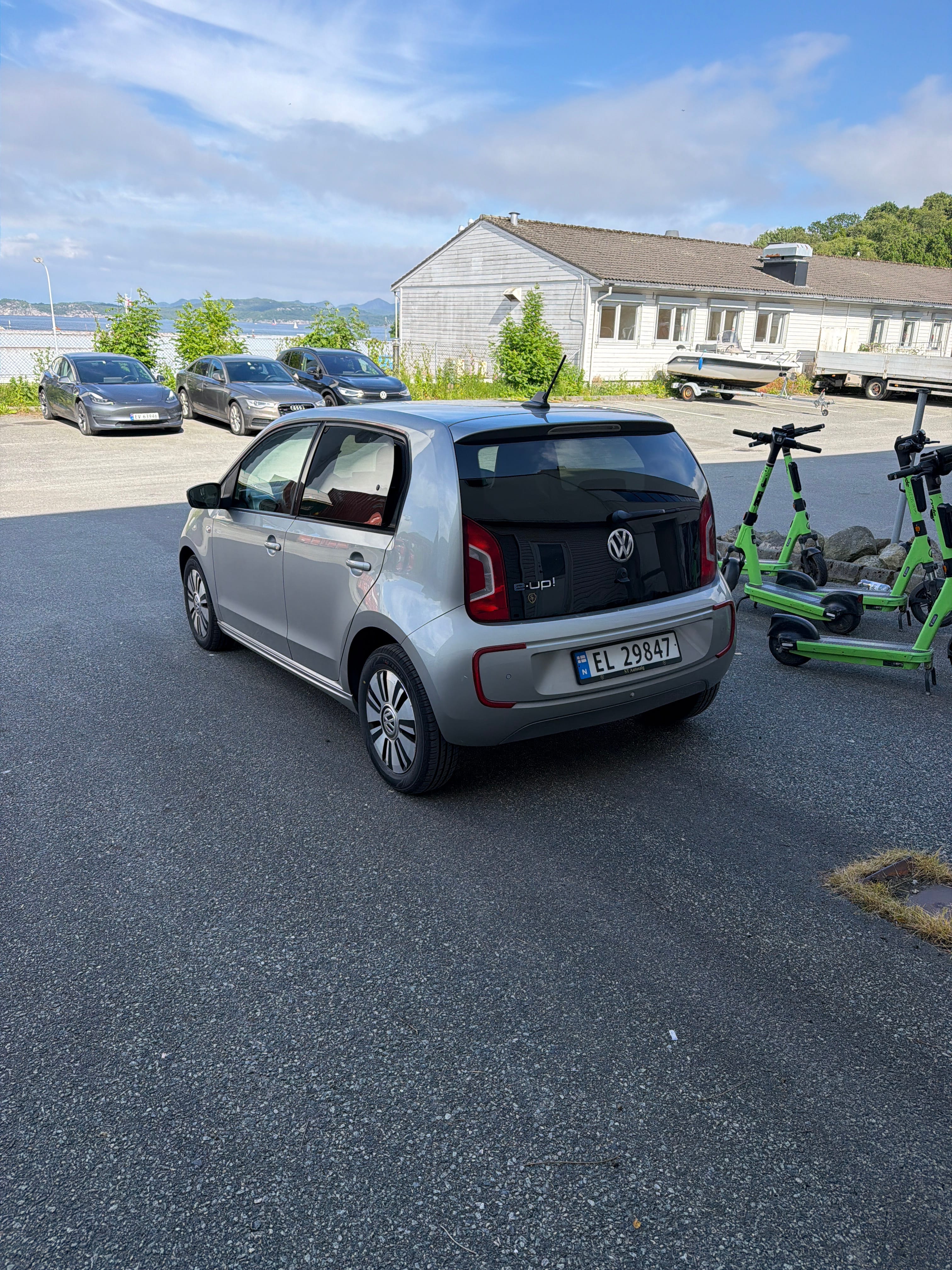 Volkswagen e-Up ! med GPS
