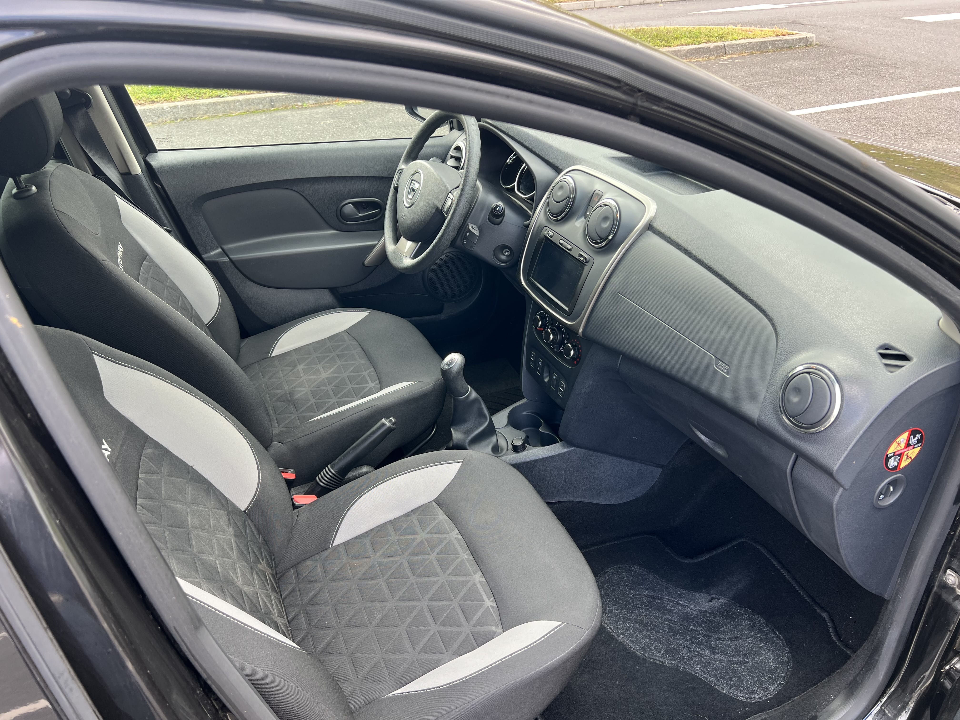 Dacia Sandero avec GPS