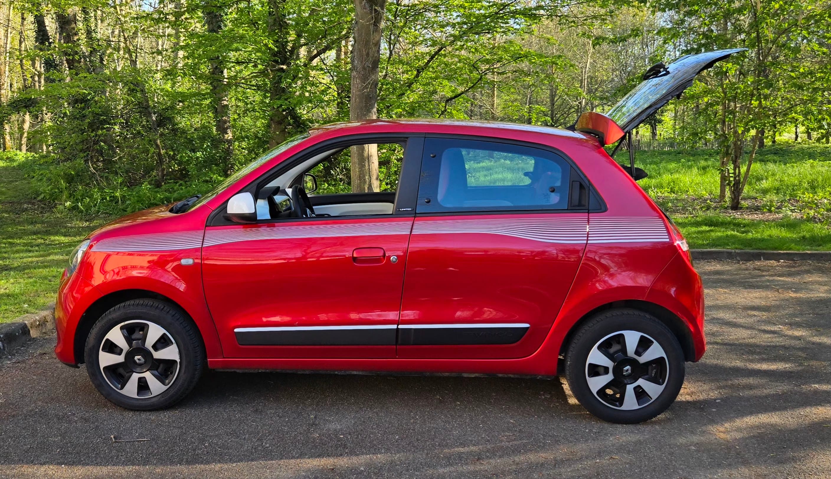 Renault Twingo III 1.0 SCe 71ch avec Climatisation