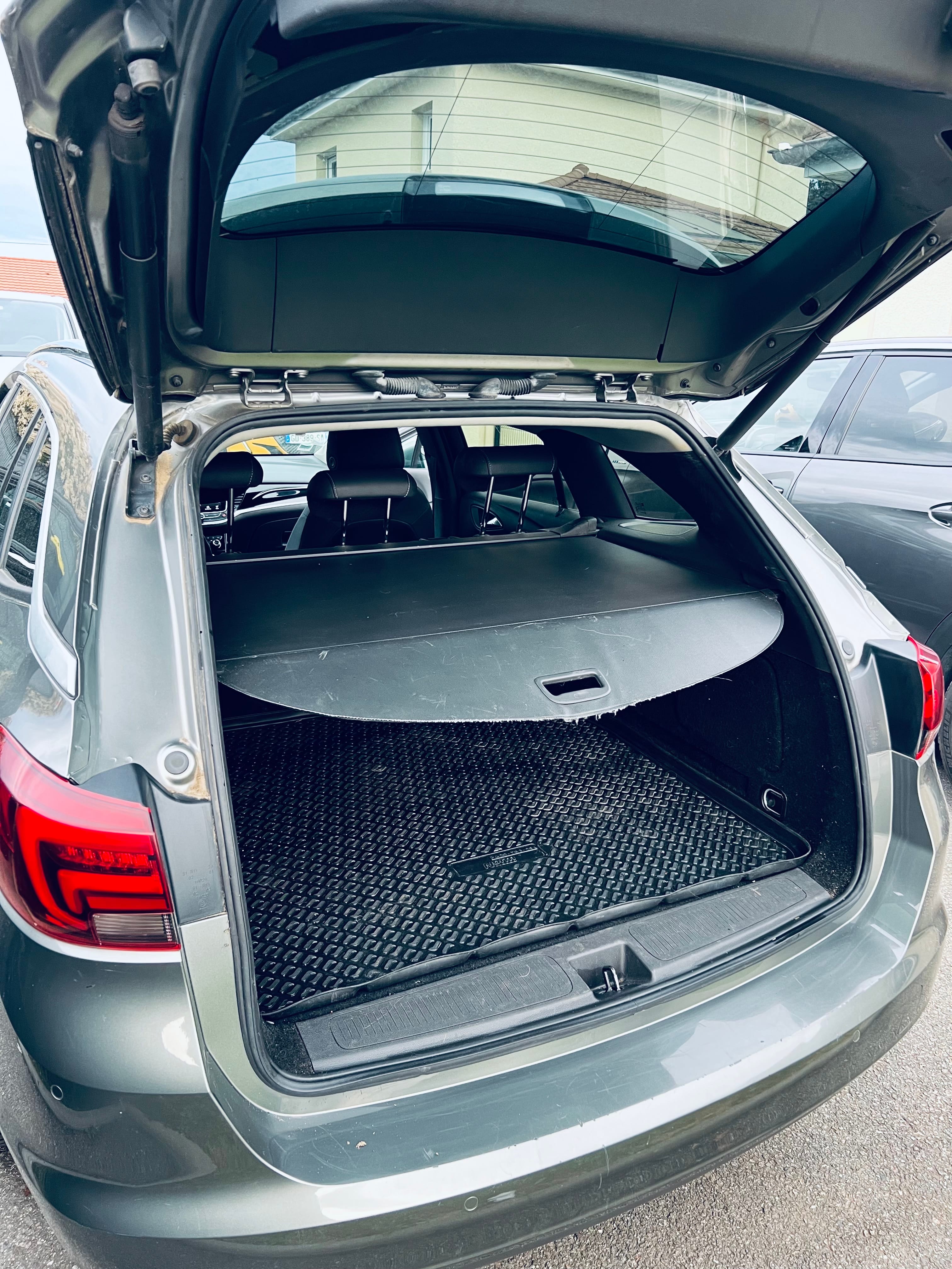 Opel Astra Break avec Audio Bluetooth