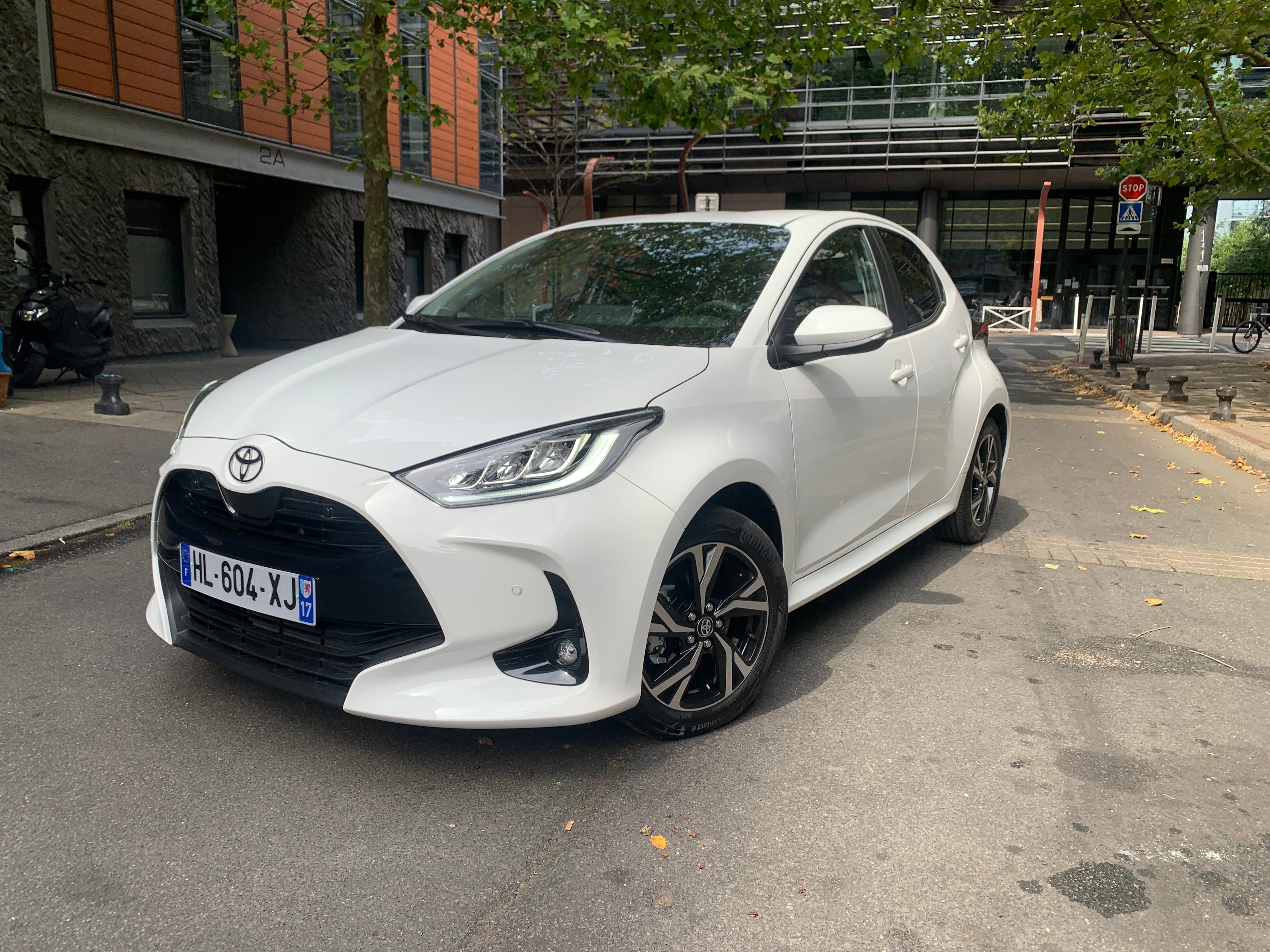 Toyota Yaris Hybride, 2026, Essence 95 / Électrique (hybride), automatique