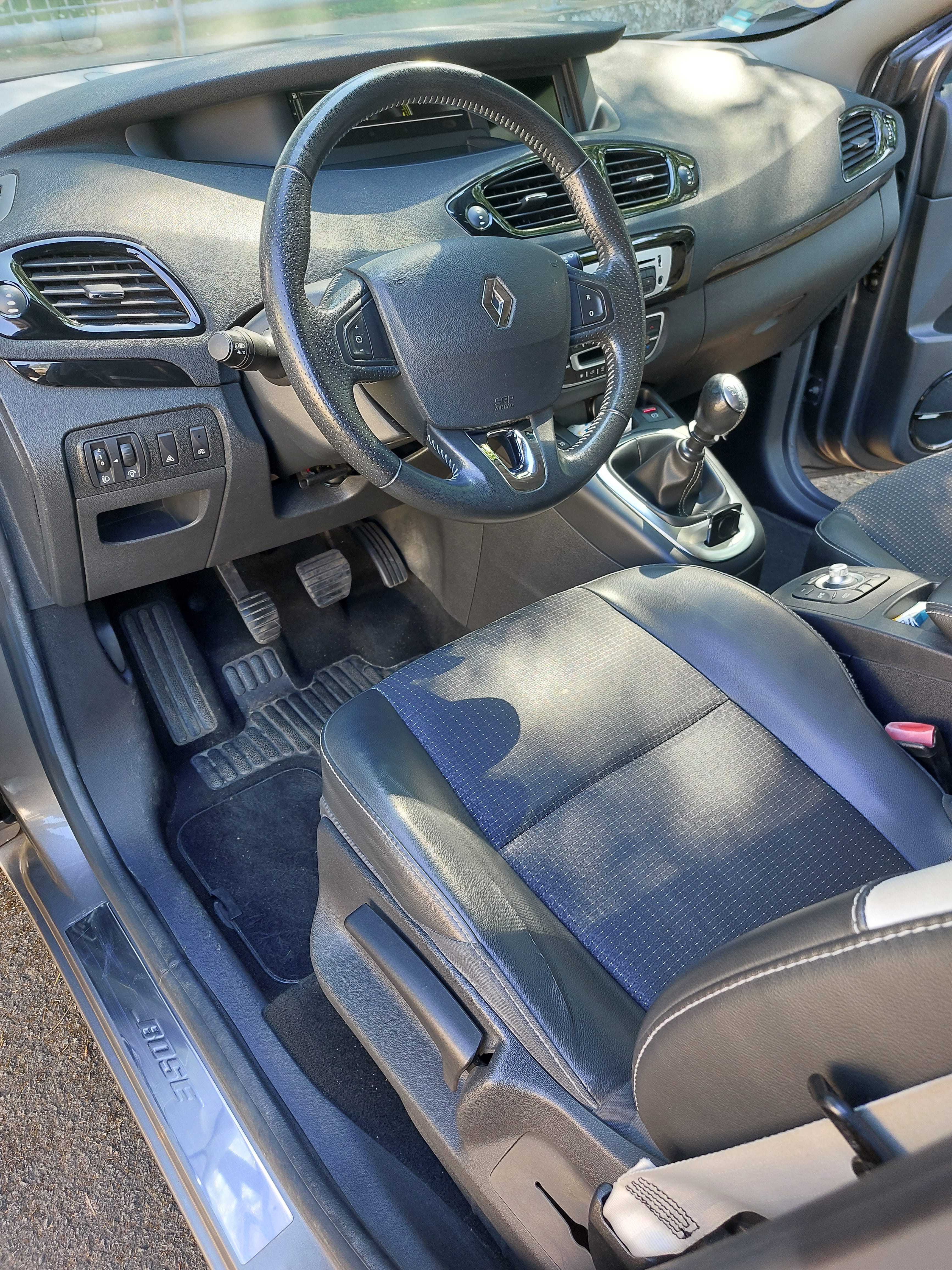Renault Scenic avec Climatisation