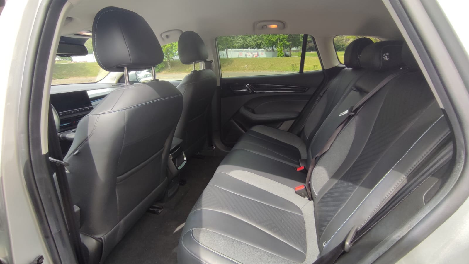 MG MG5 avec Apple CarPlay
