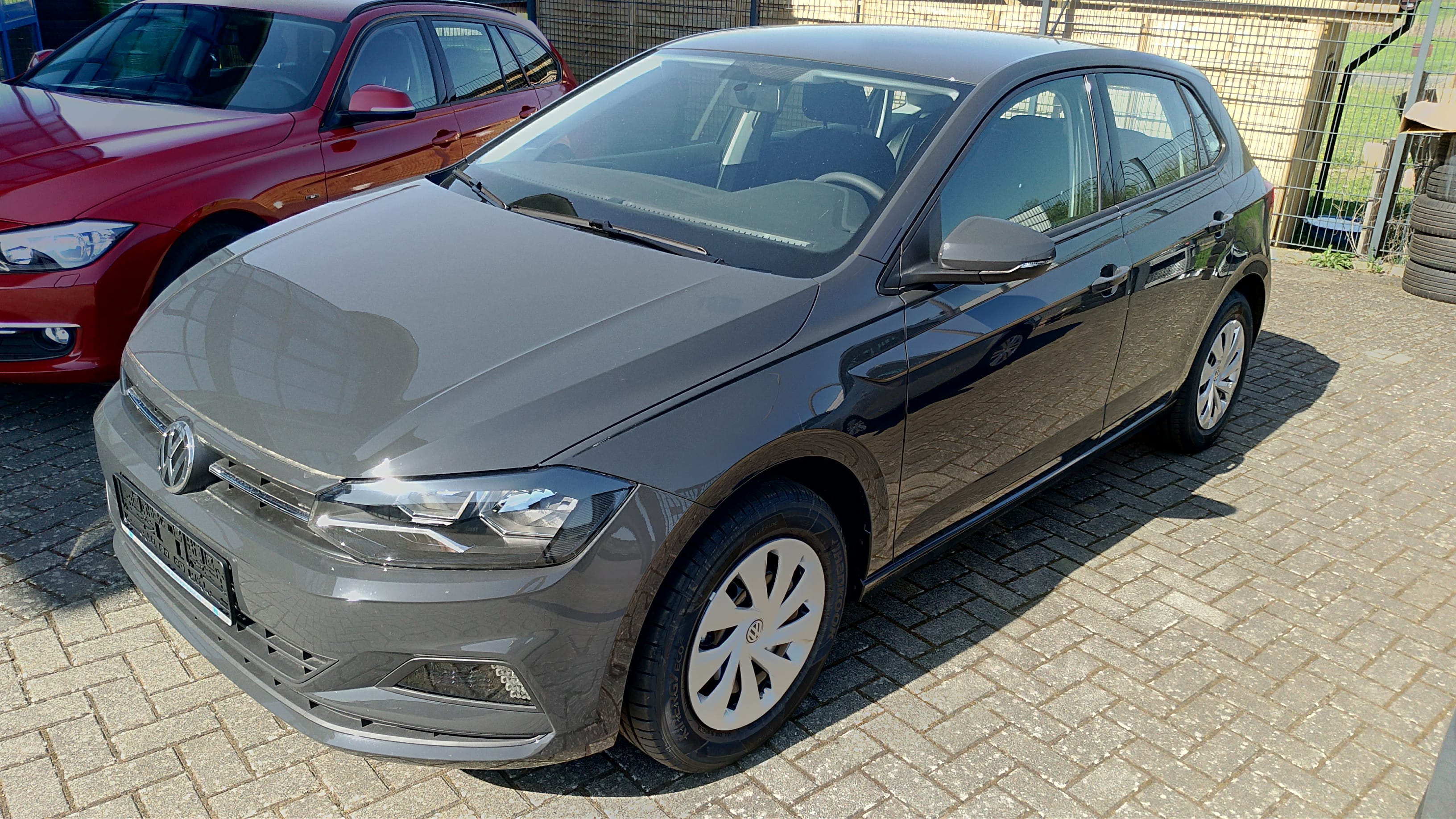Volkswagen Polo Neuwagen 1.6 HDI 6 geräumig wie GOLF mit Audio-/iPod-Zugang
