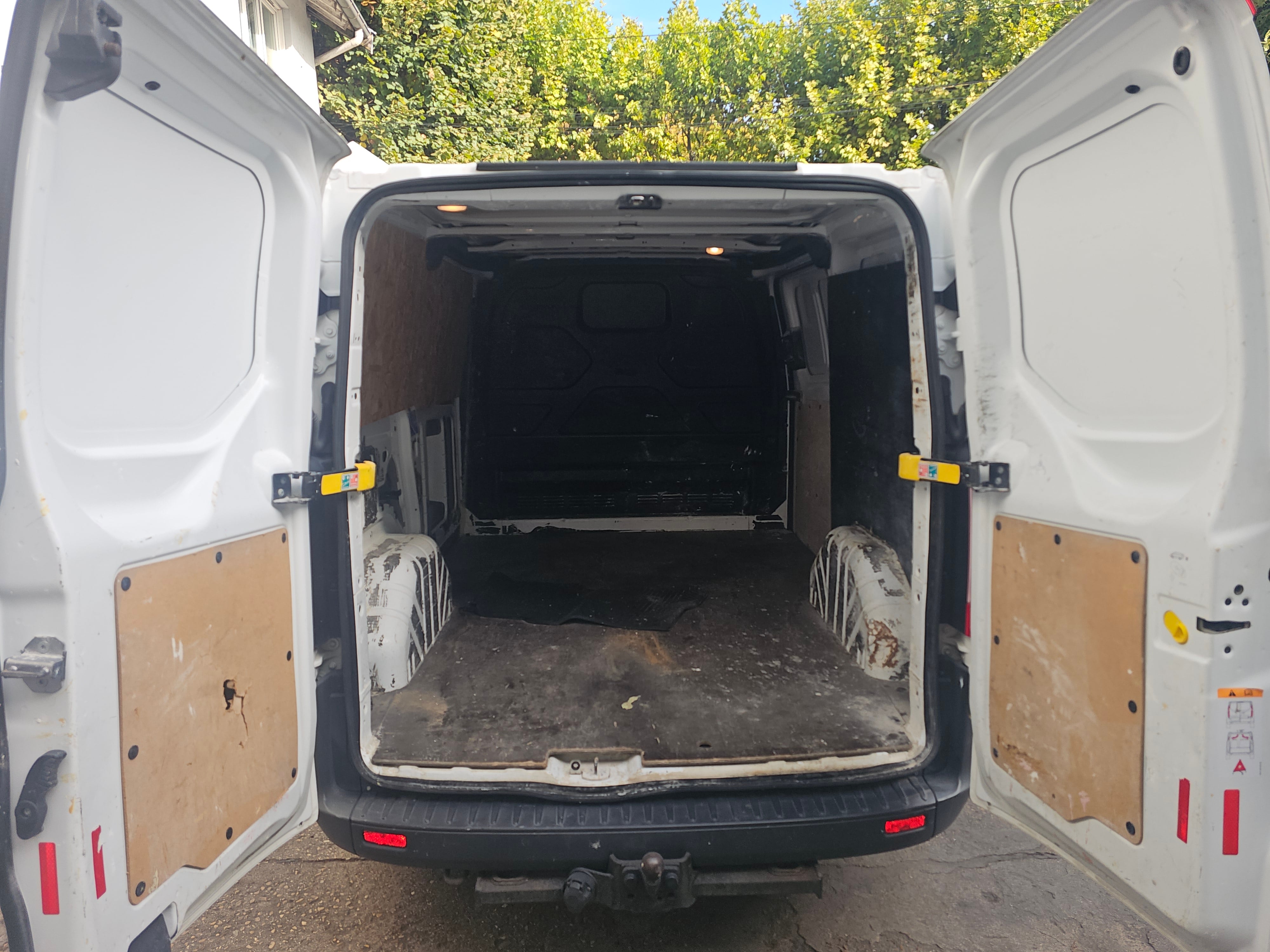 Ford Transit Custom Fourgon 6m3 - Paris 14 - clim mit USB-Ladeanschlüsse