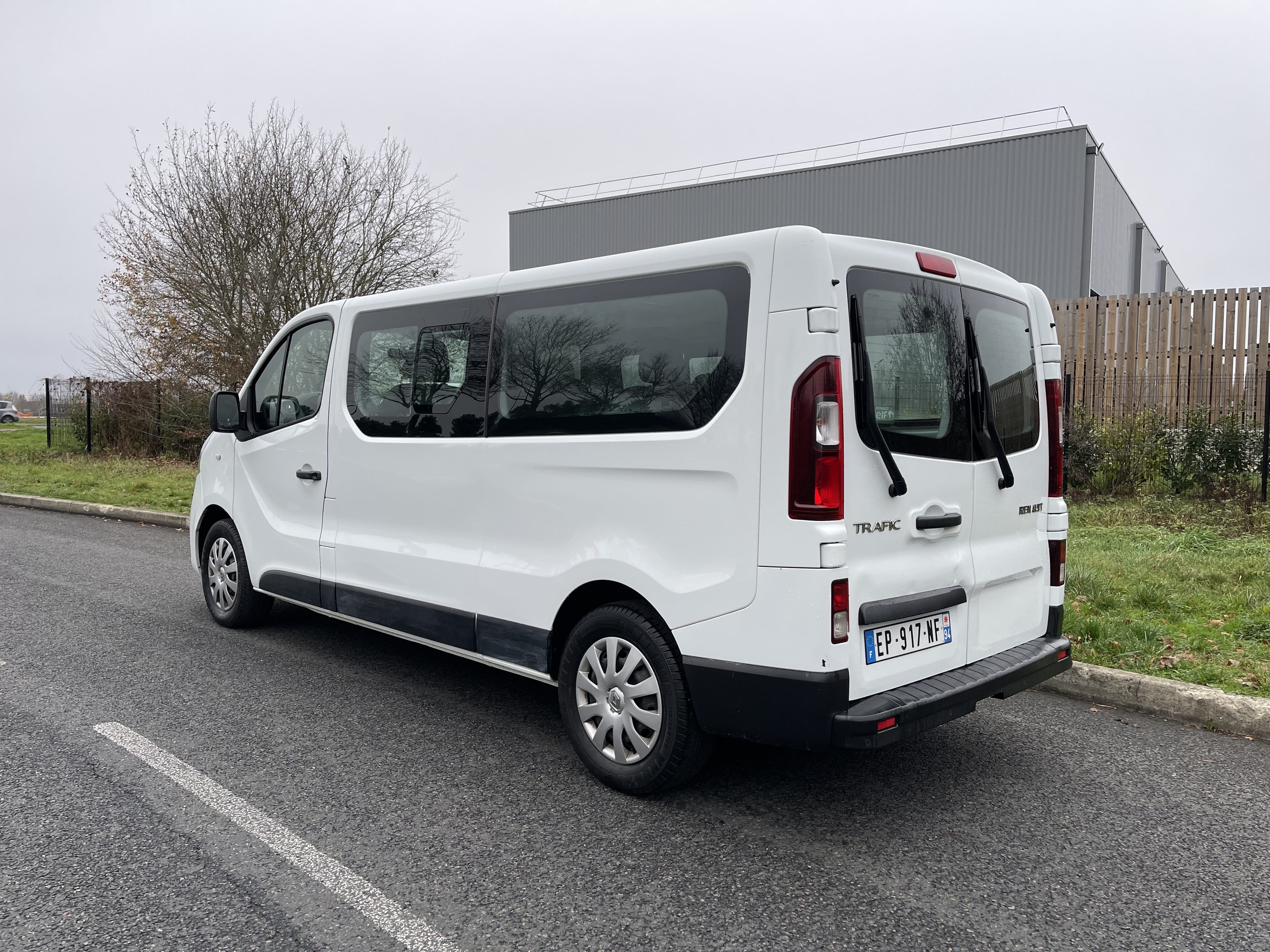 Renault Trafic Passenger avec Climatisation