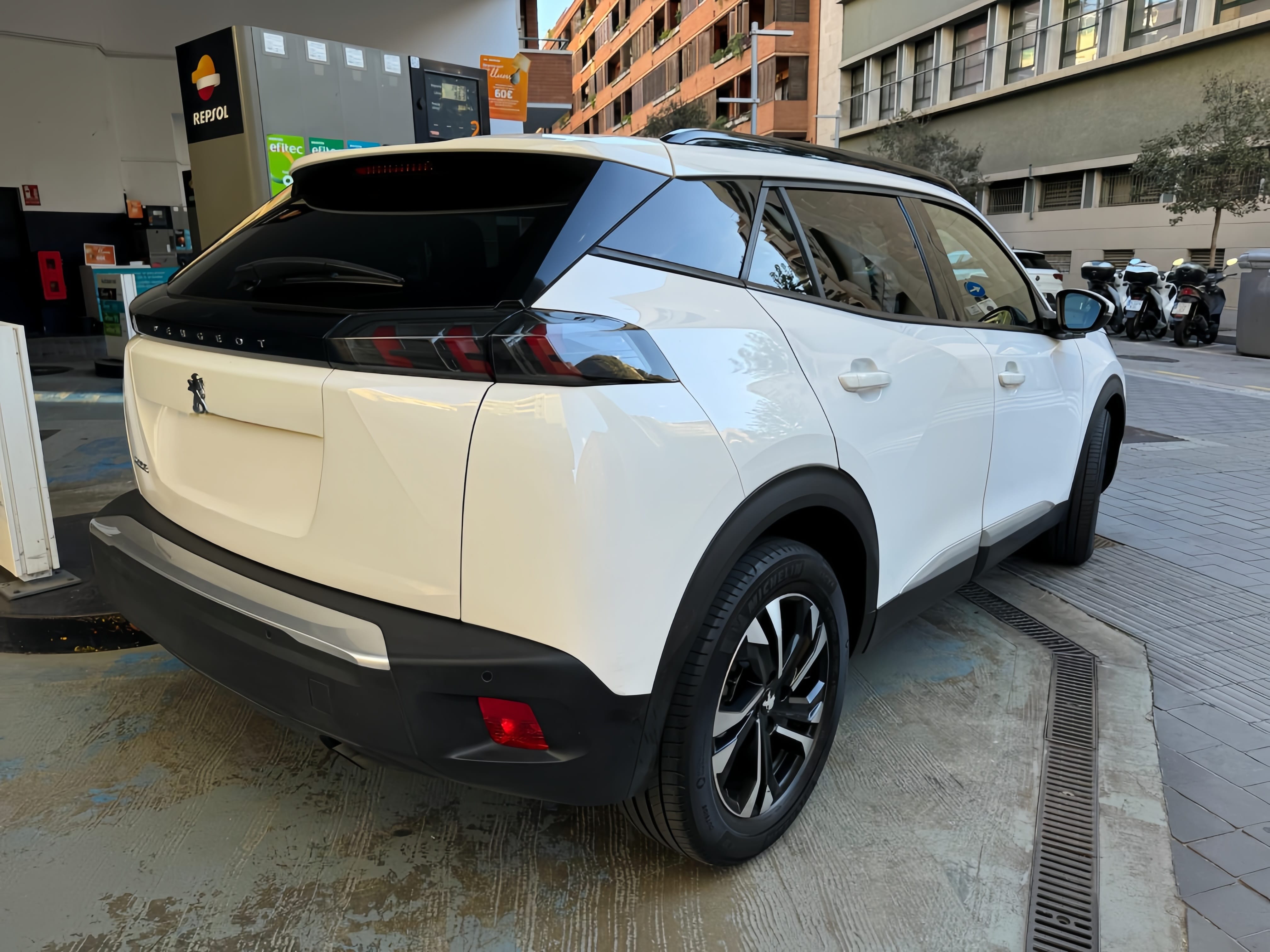 Peugeot 2008 con GPS