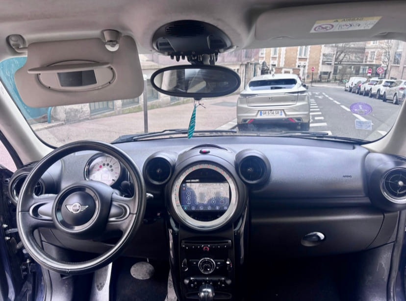 Mini Countryman avec GPS