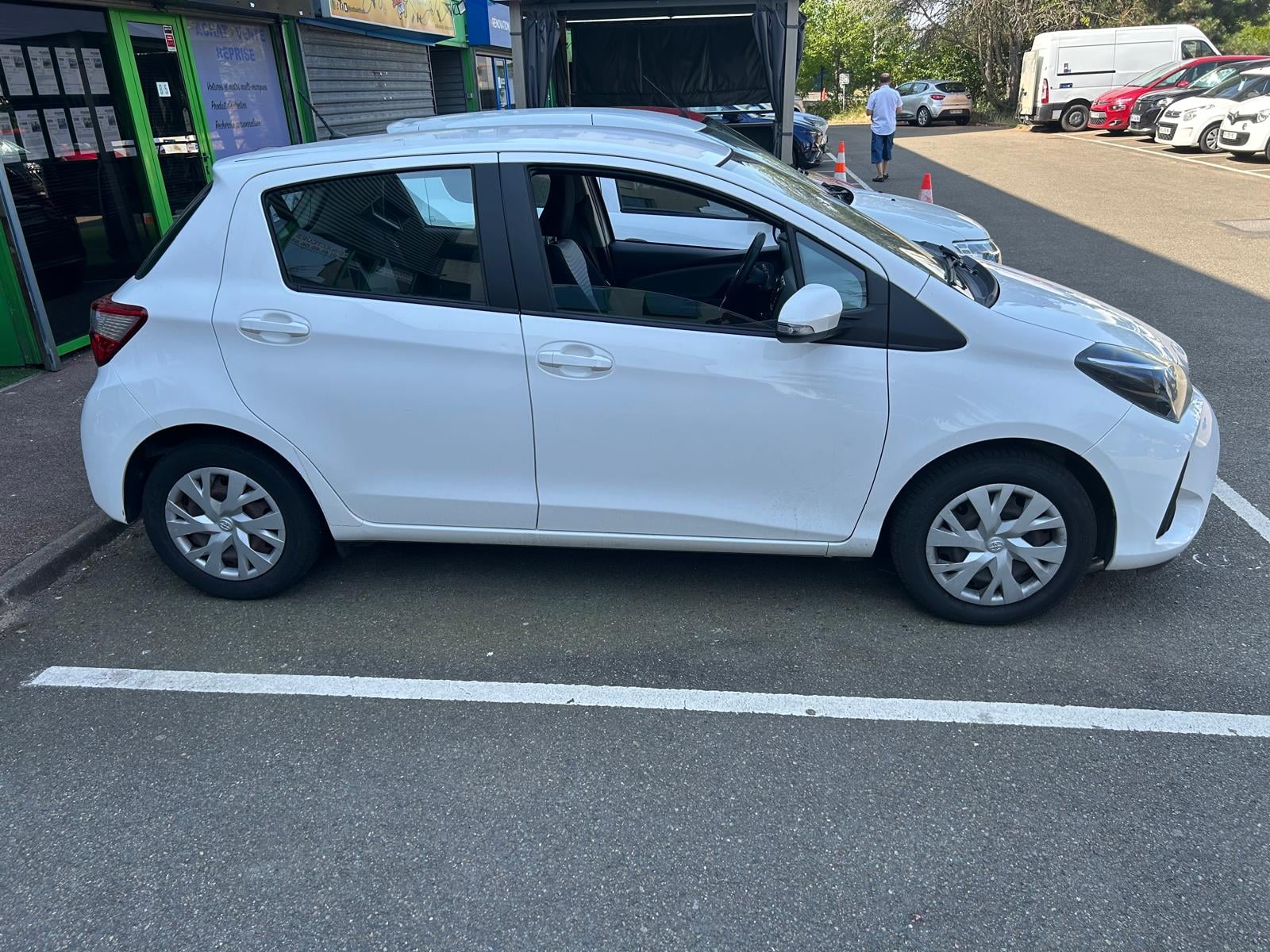 Toyota Yaris 5-Door L, 2018, Essence 95