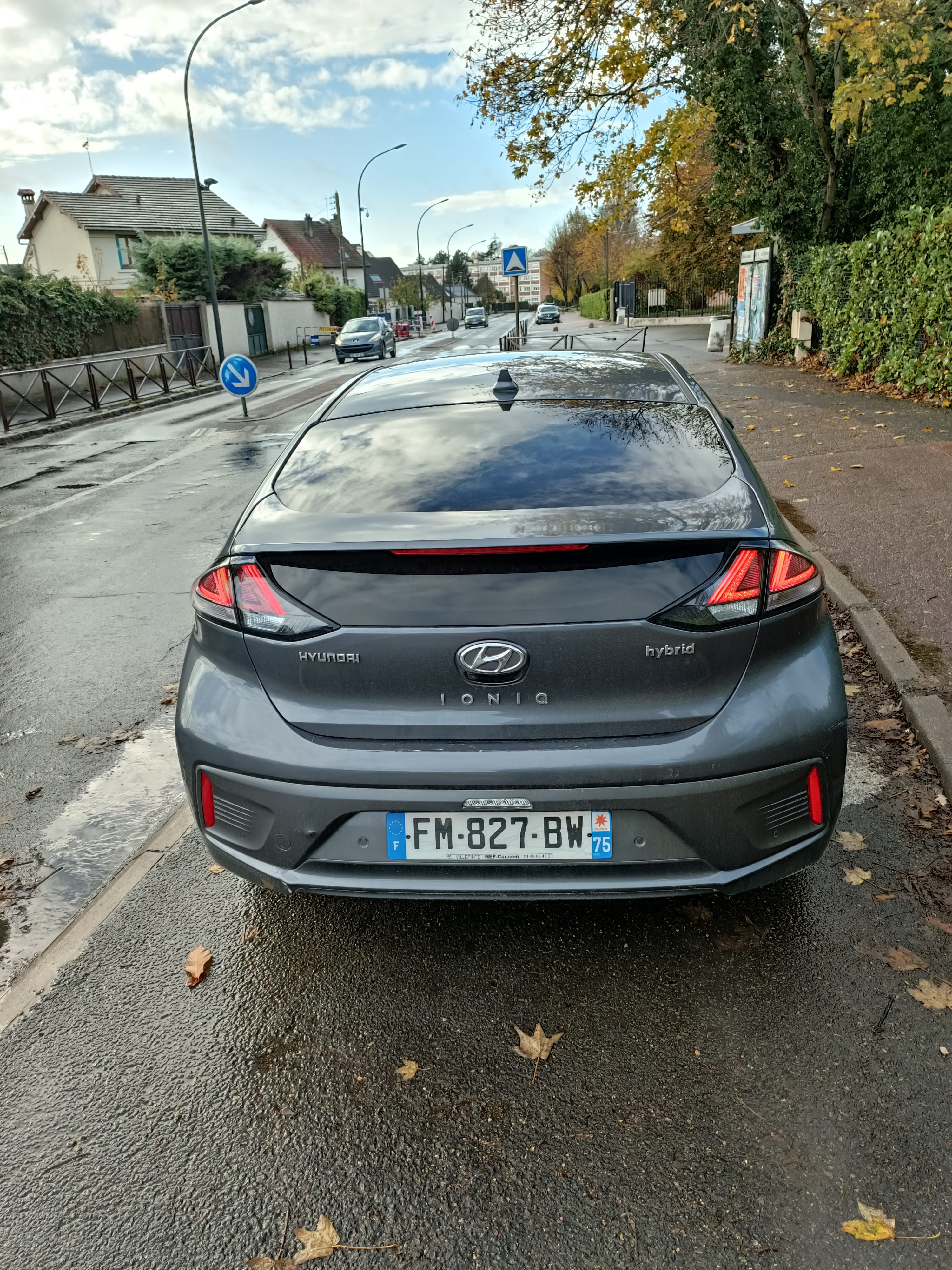 Hyundai Ioniq Hybride avec GPS