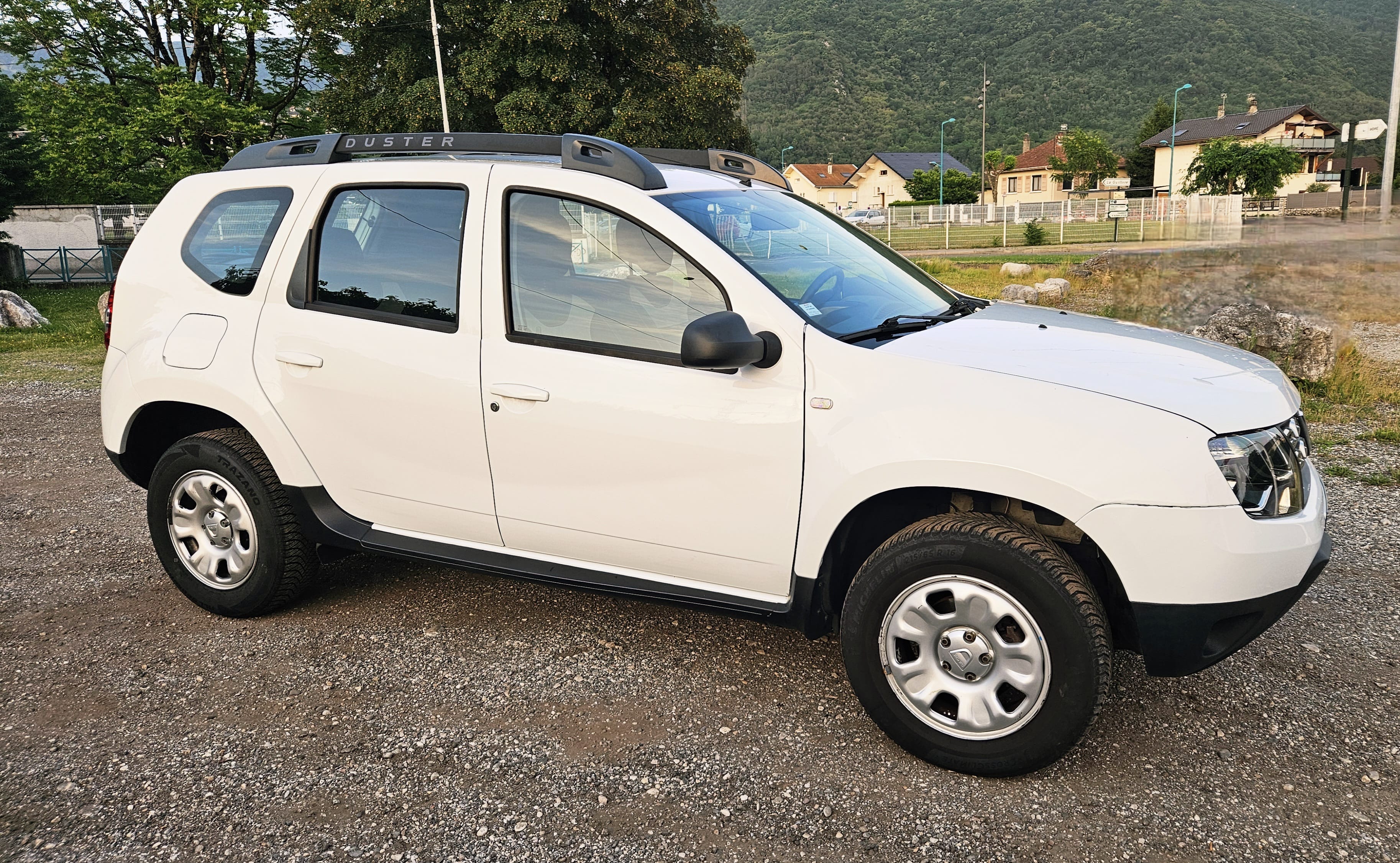 Dacia Duster 1.5 DCI 90 avec Climatisation