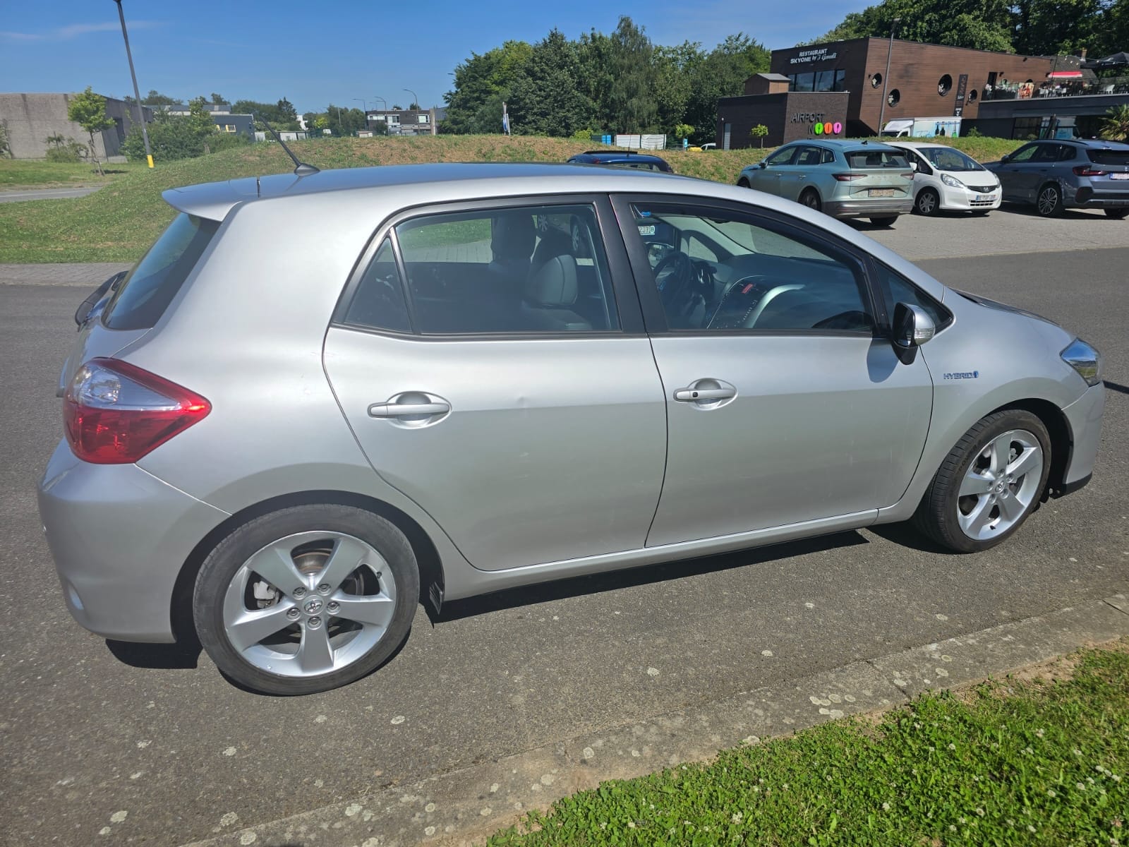 Toyota Auris Hybride avec GPS