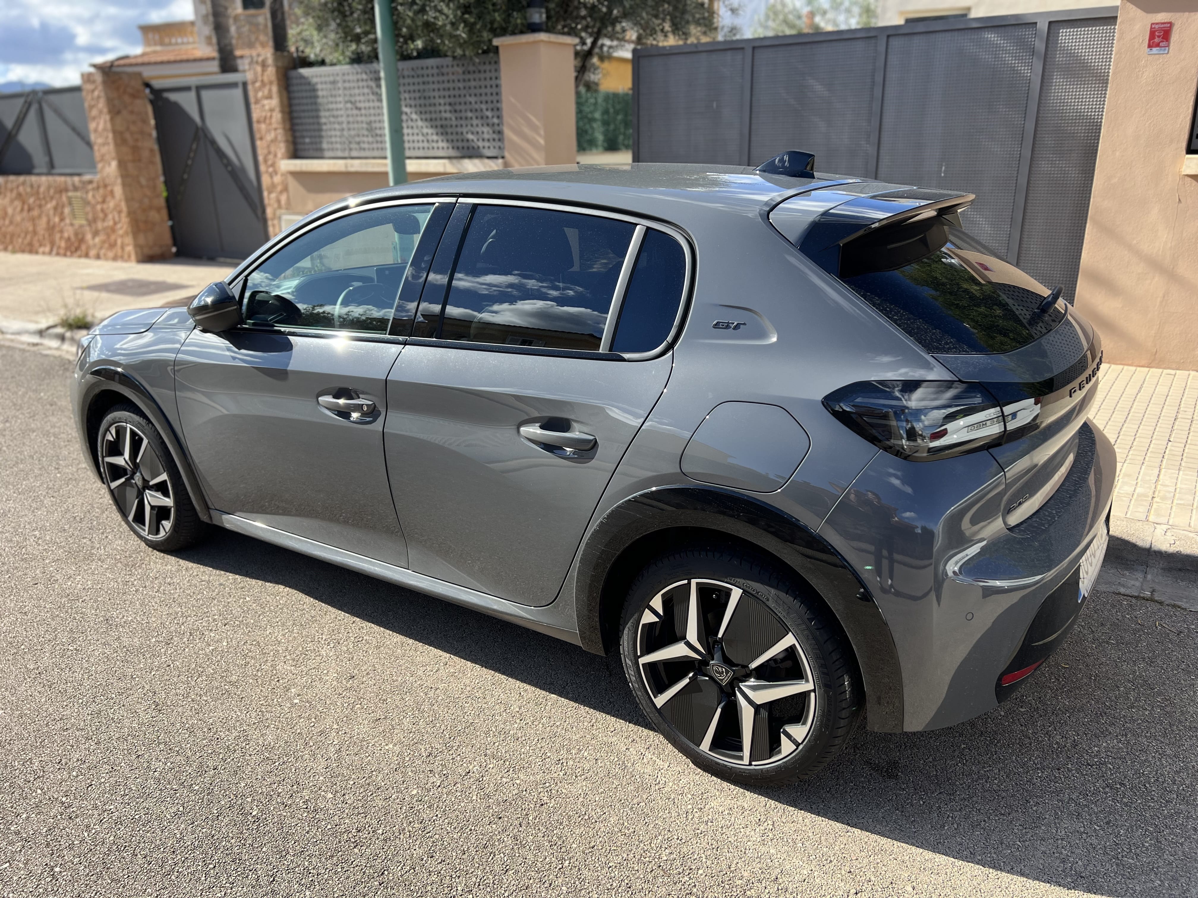 Peugeot 208 GT Line, 2025, Gasolina 95