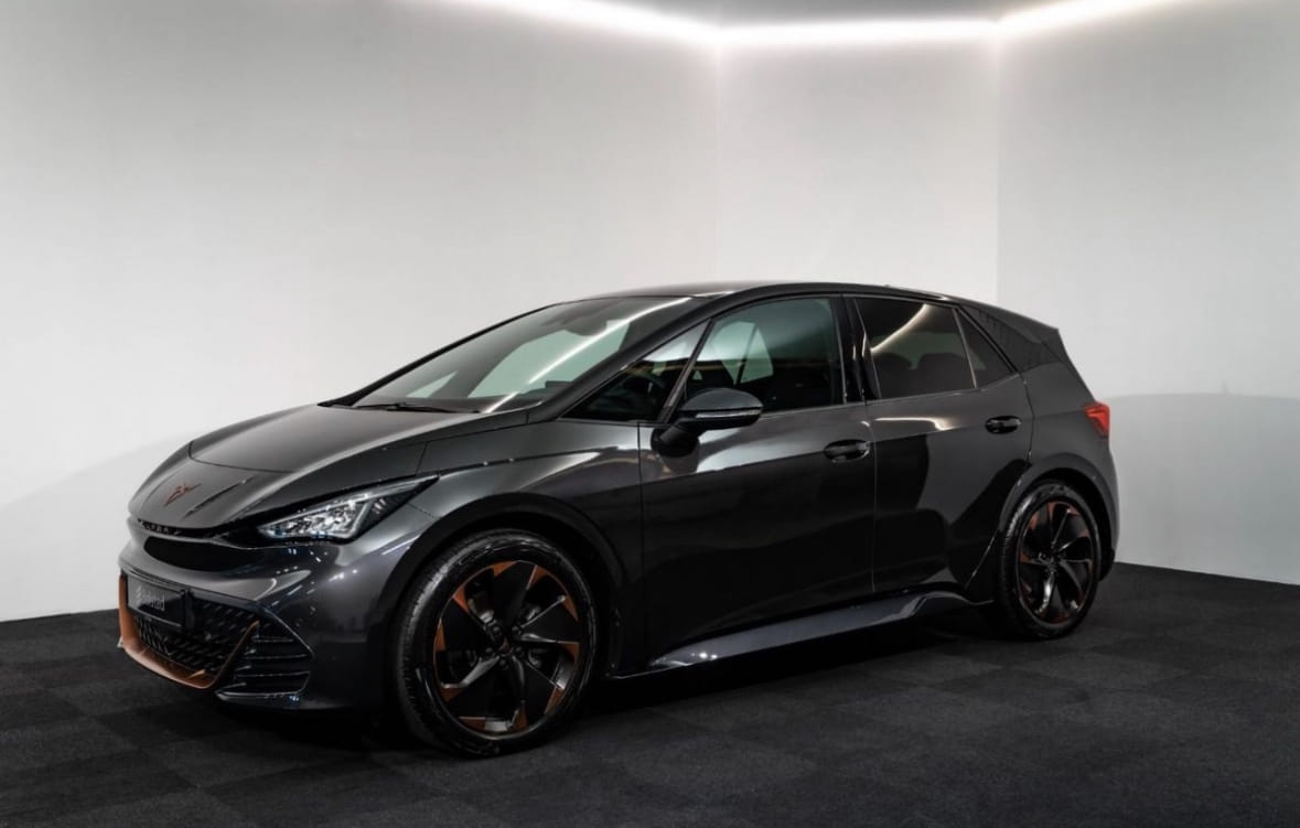 Cupra Born with Air conditioning