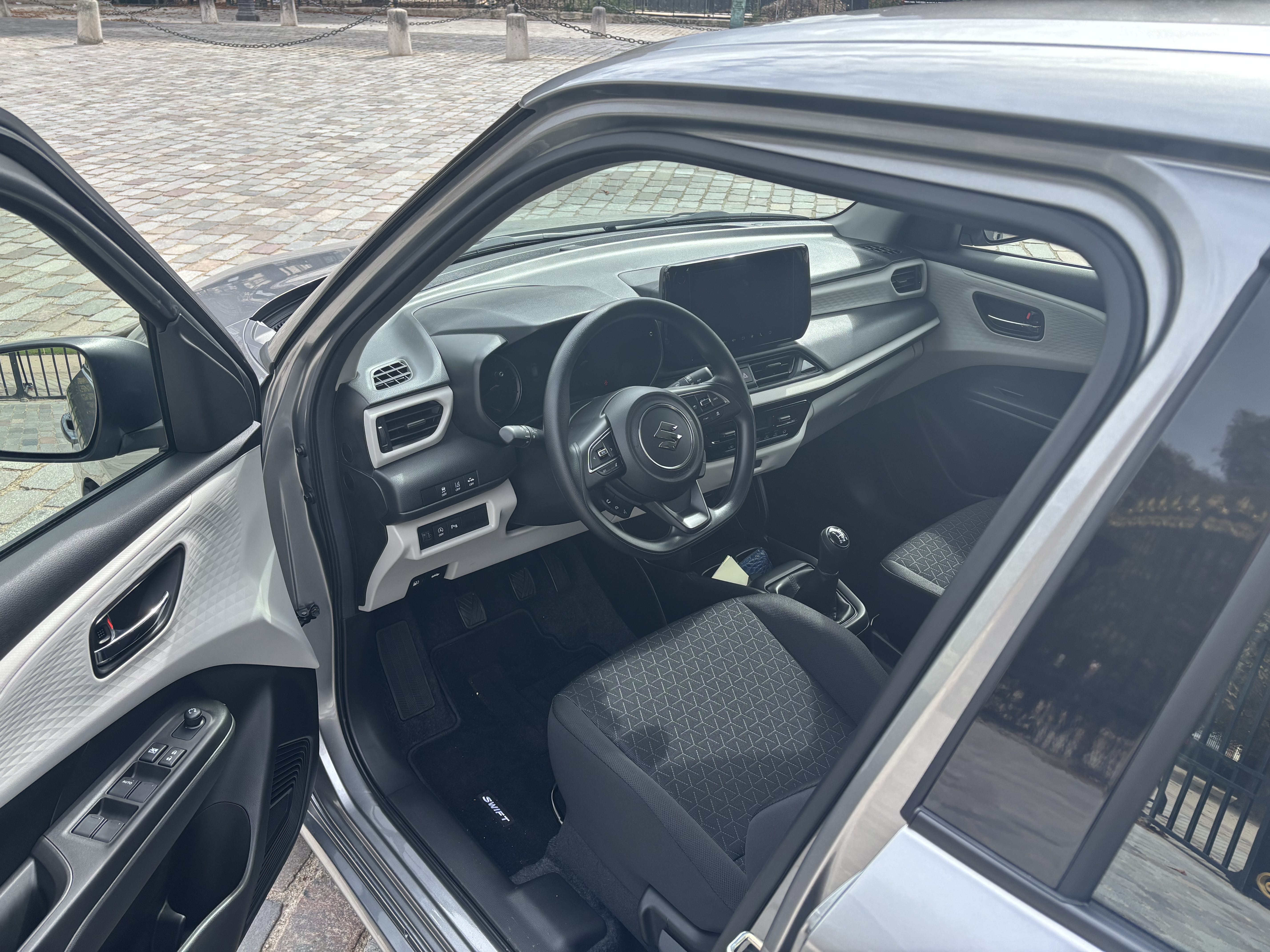 Suzuki Swift avec Régulateur de vitesse