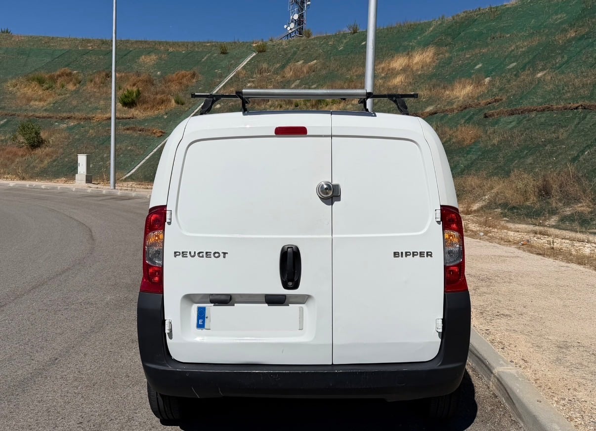 Peugeot Bipper avec Port USB