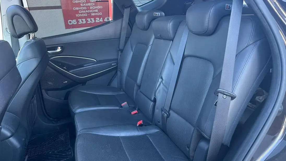 Hyundai Santa Fe with Bluetooth audio
