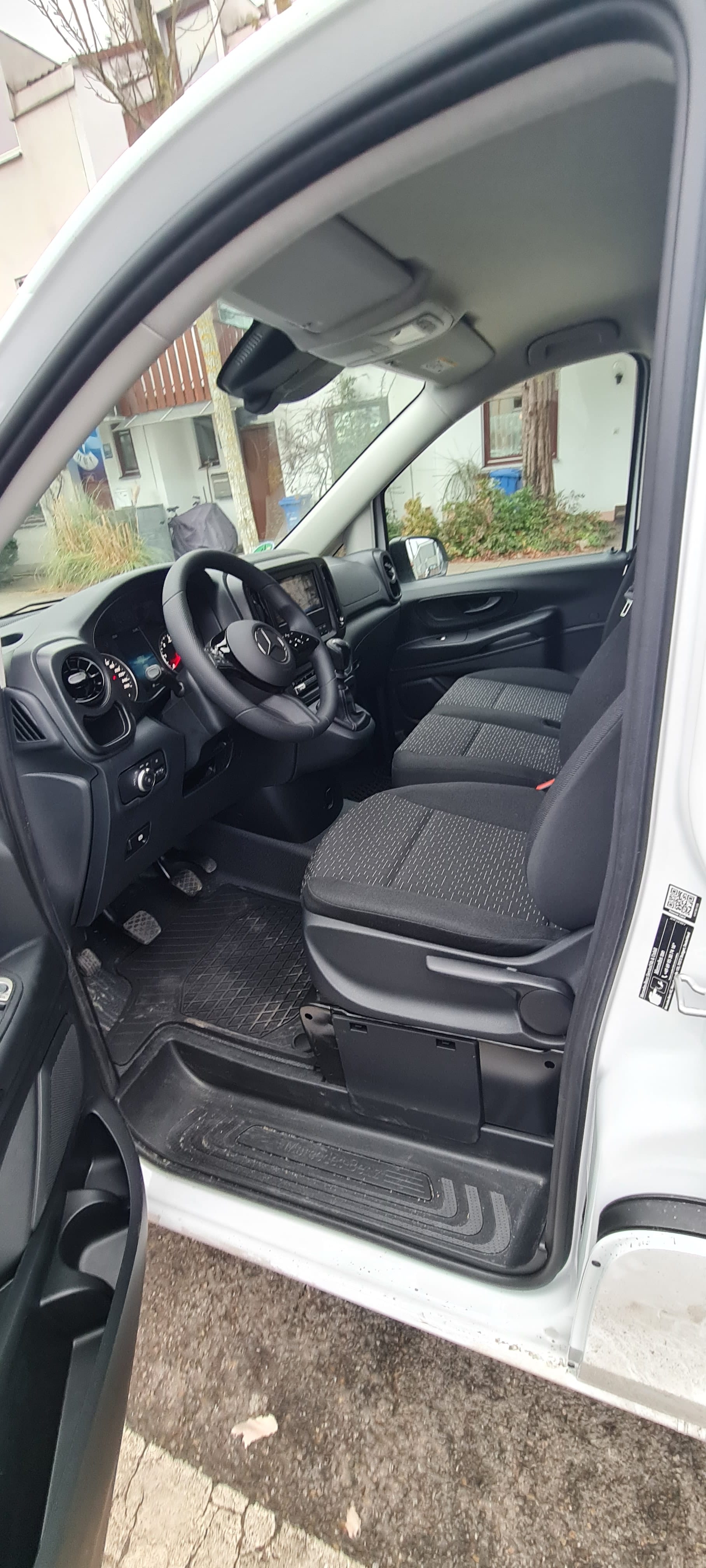 Mercedes-Benz Vito with Bluetooth audio