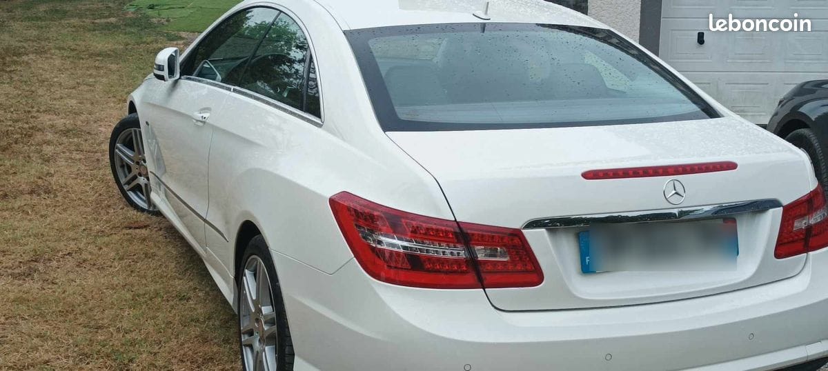 Mercedes-Benz Classe E EXECUTIVE mit Navigationsgerät