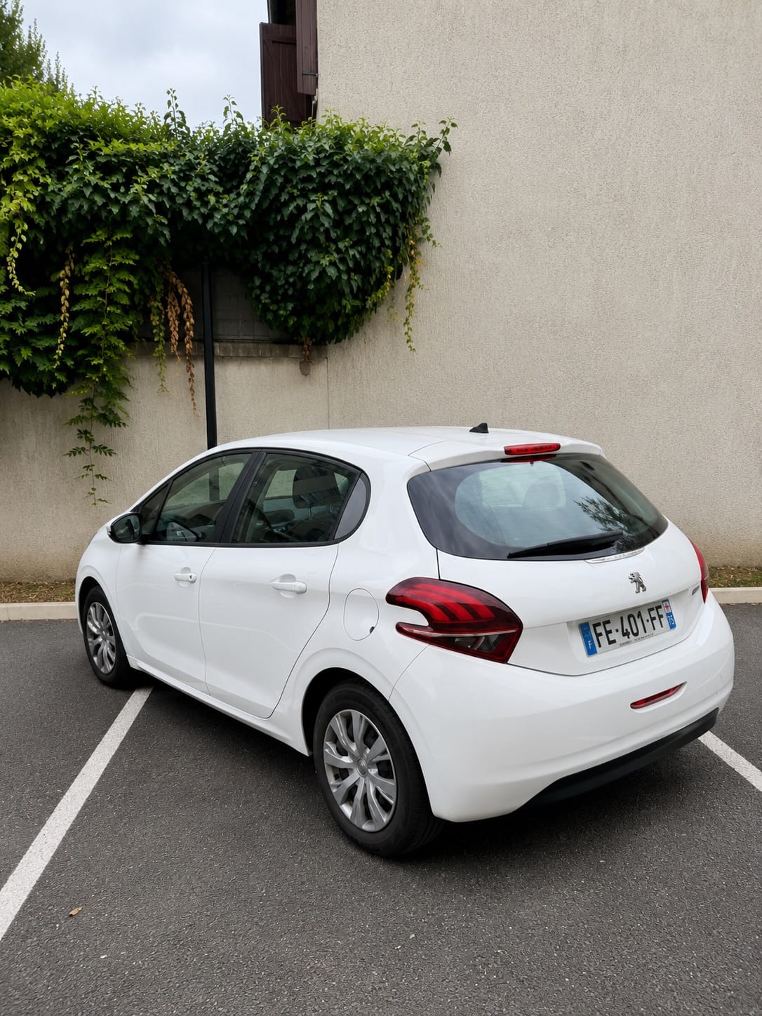 Peugeot 208 avec Climatisation