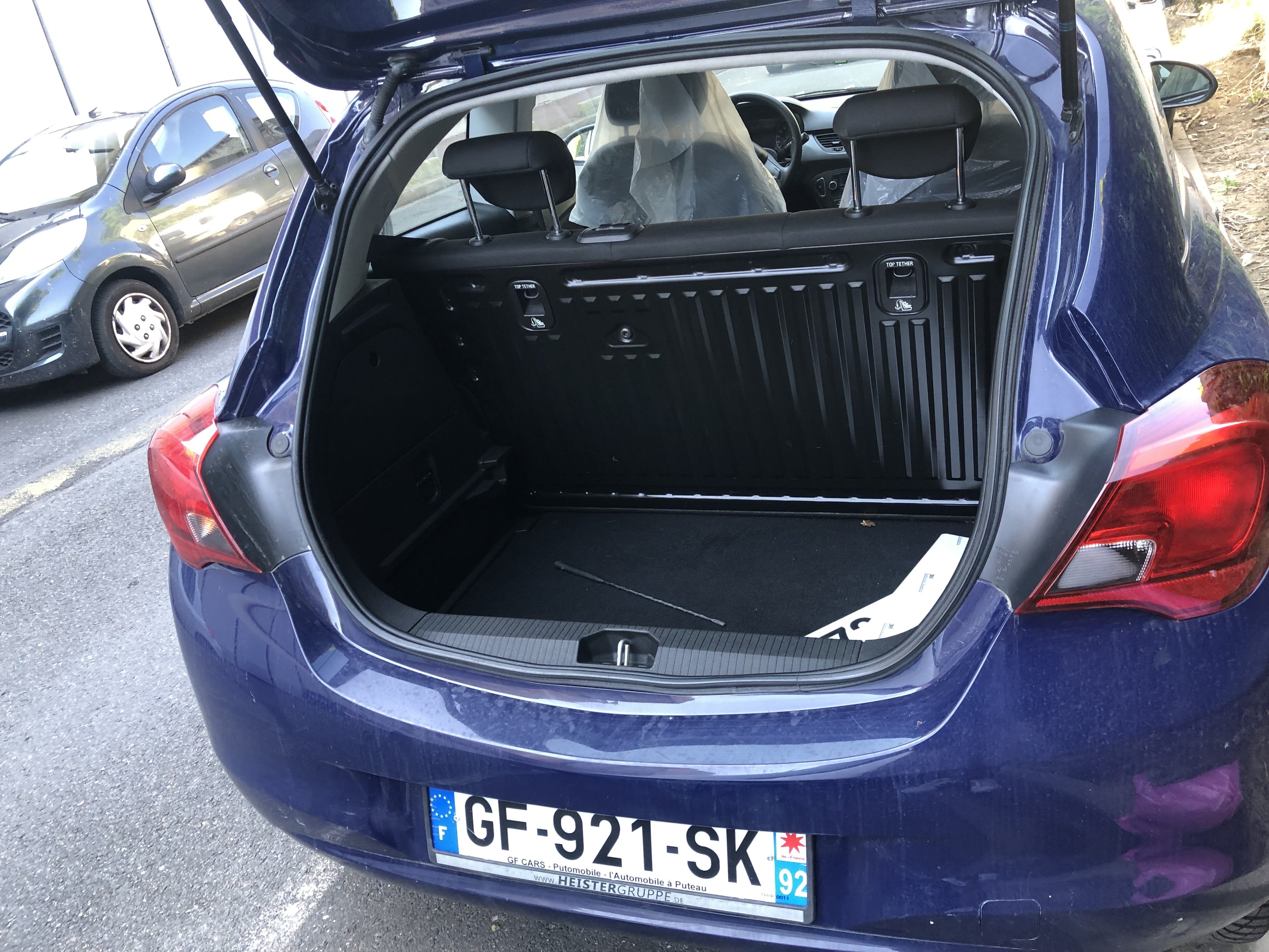 Opel Corsa avec Attelage
