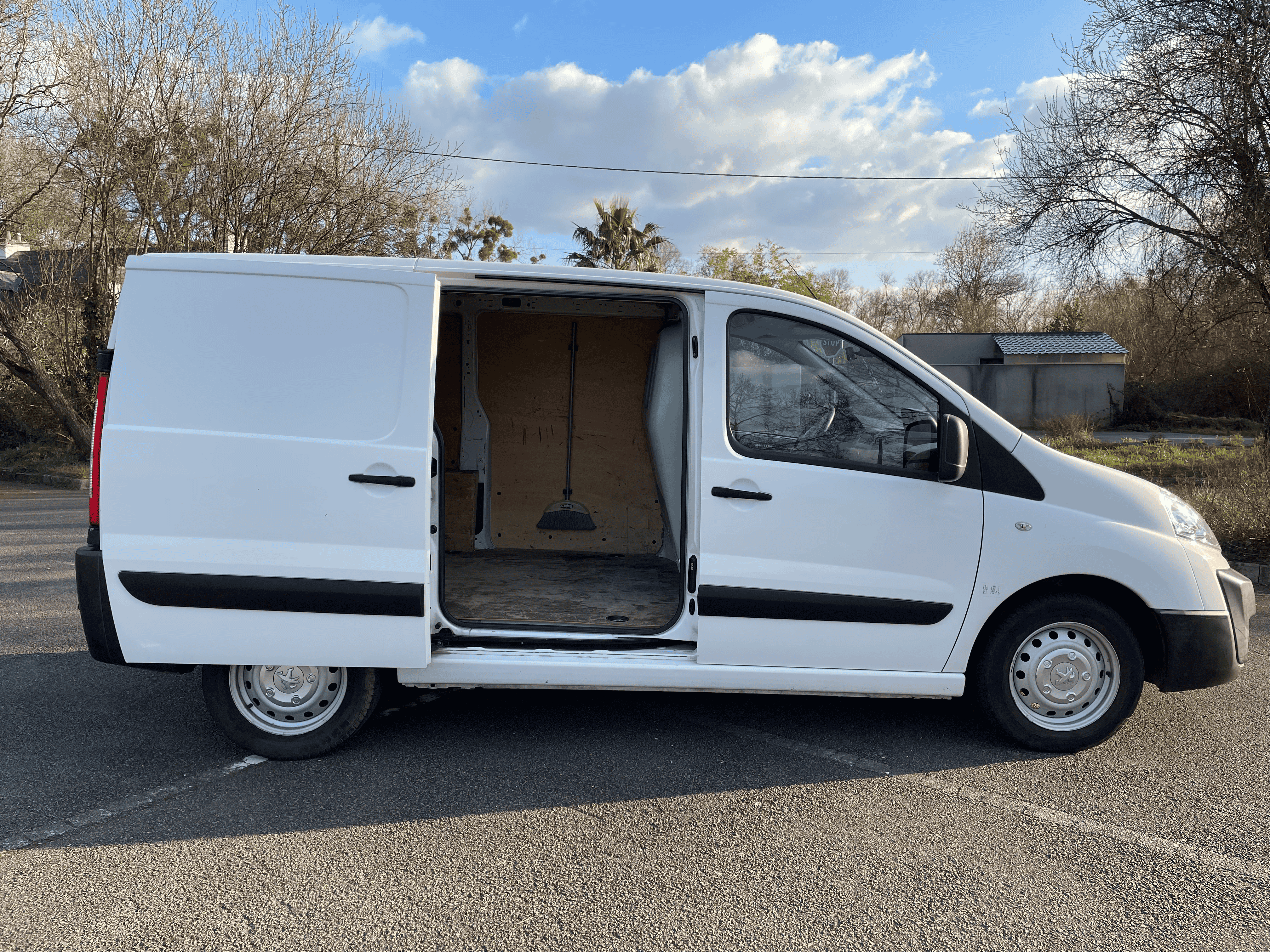 Peugeot Expert avec GPS