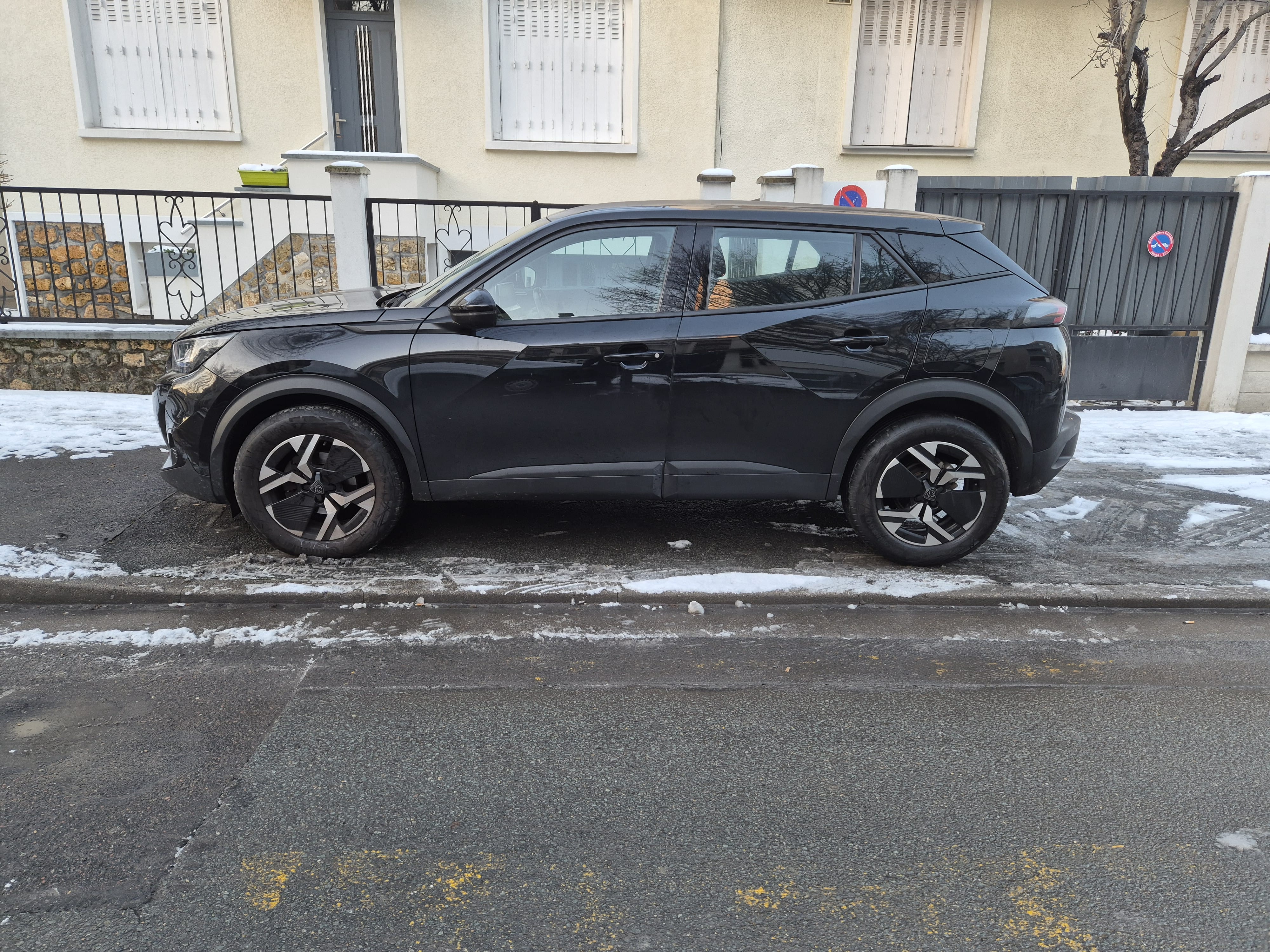 Peugeot 2008 avec Climatisation