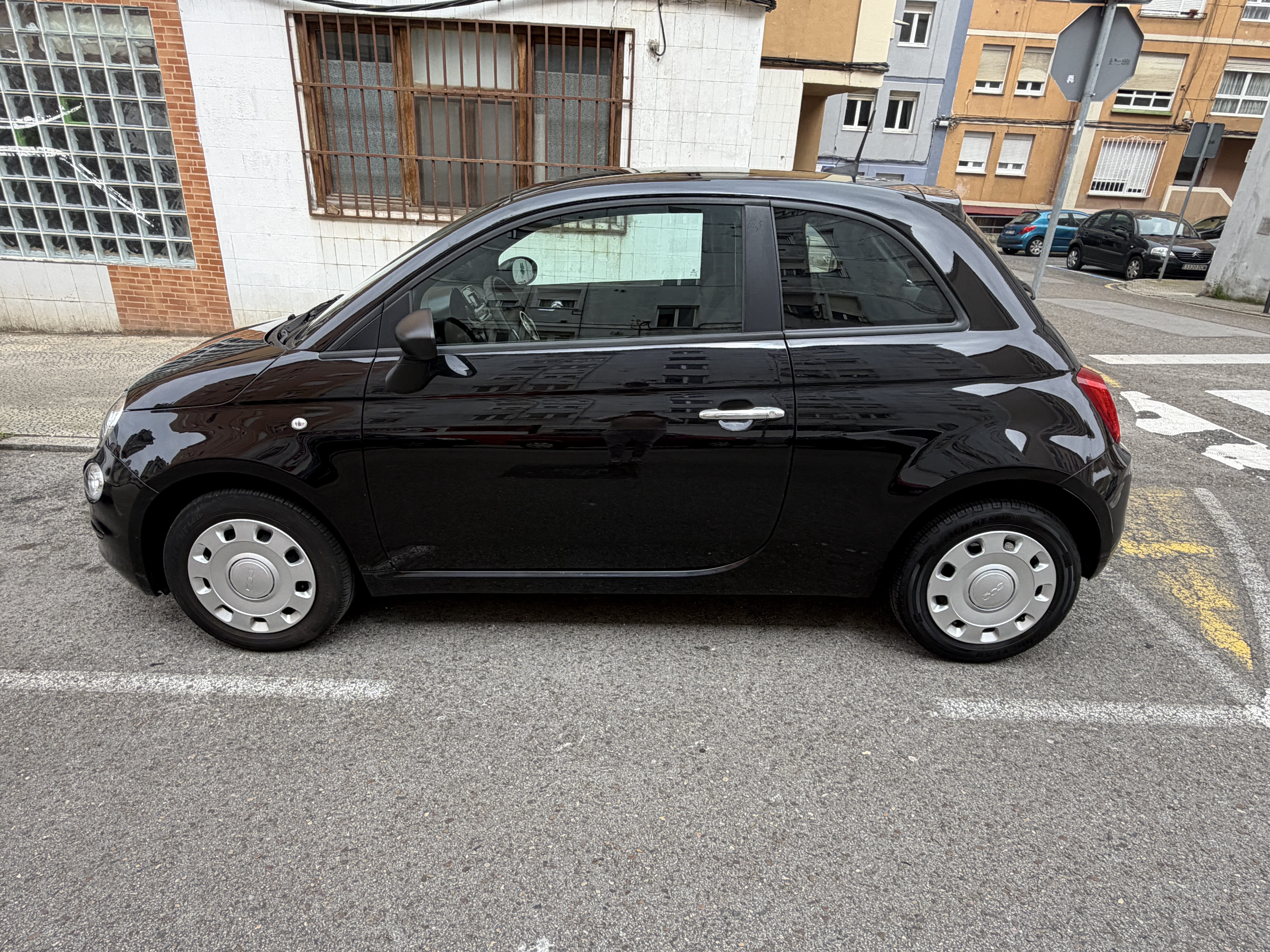 Fiat 500, 2024, Gasolina 95 / Eléctrico (híbrido)
