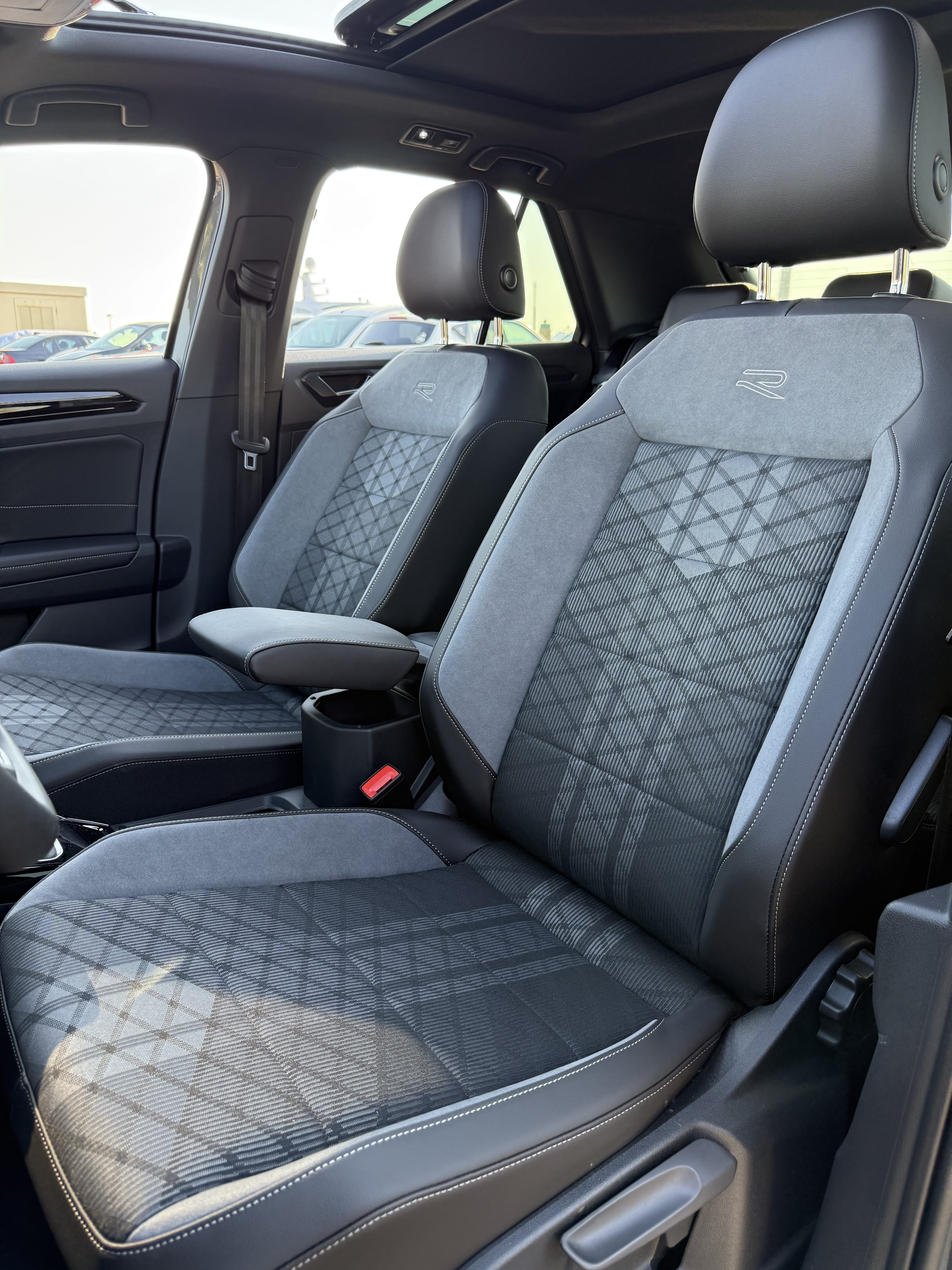 Volkswagen T-Roc avec GPS