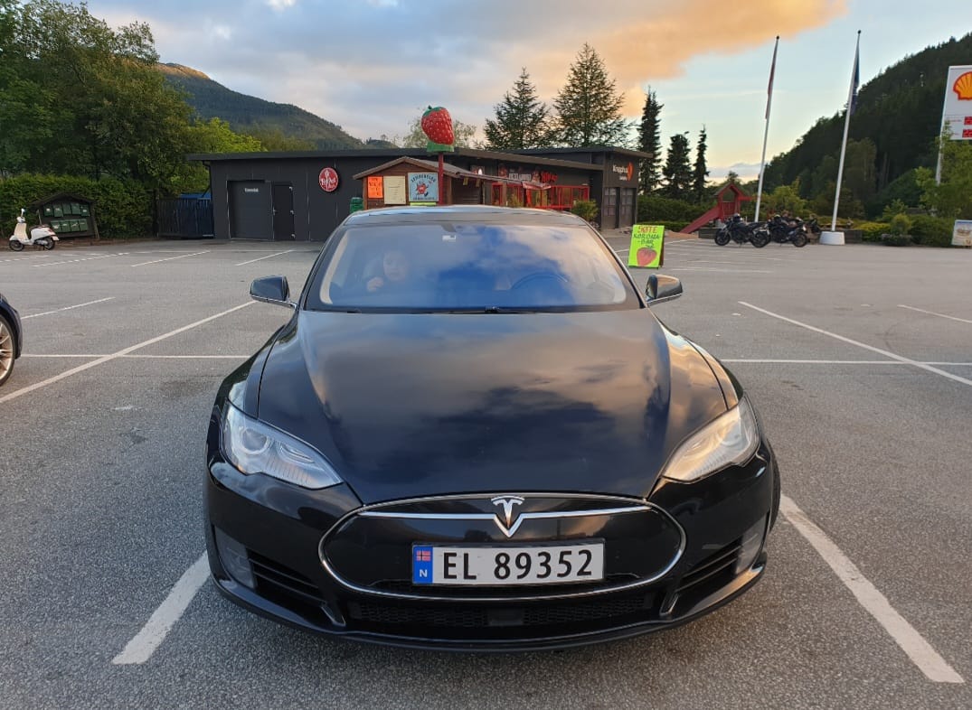 Tesla Model S