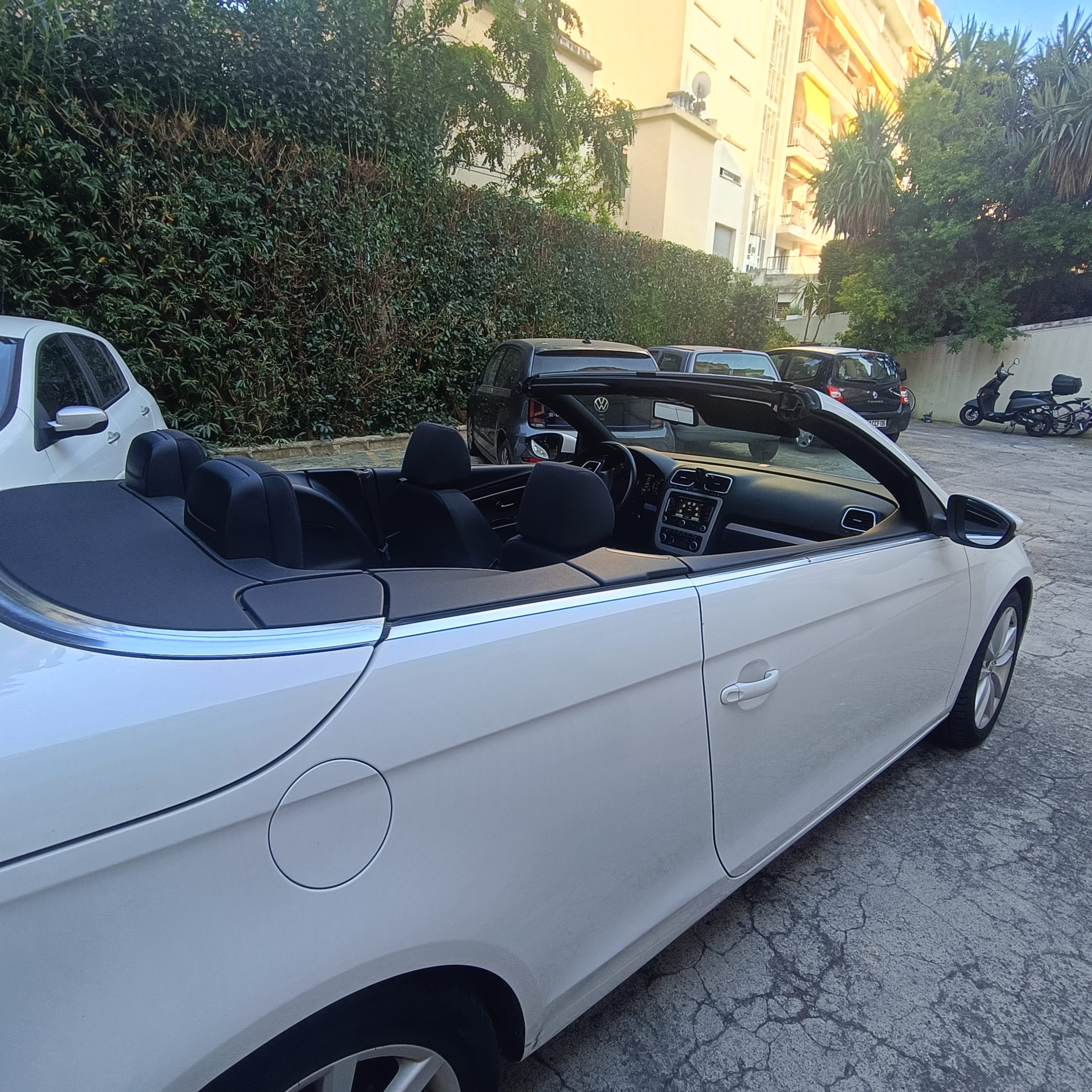 Volkswagen Eos Cabriolet avec GPS