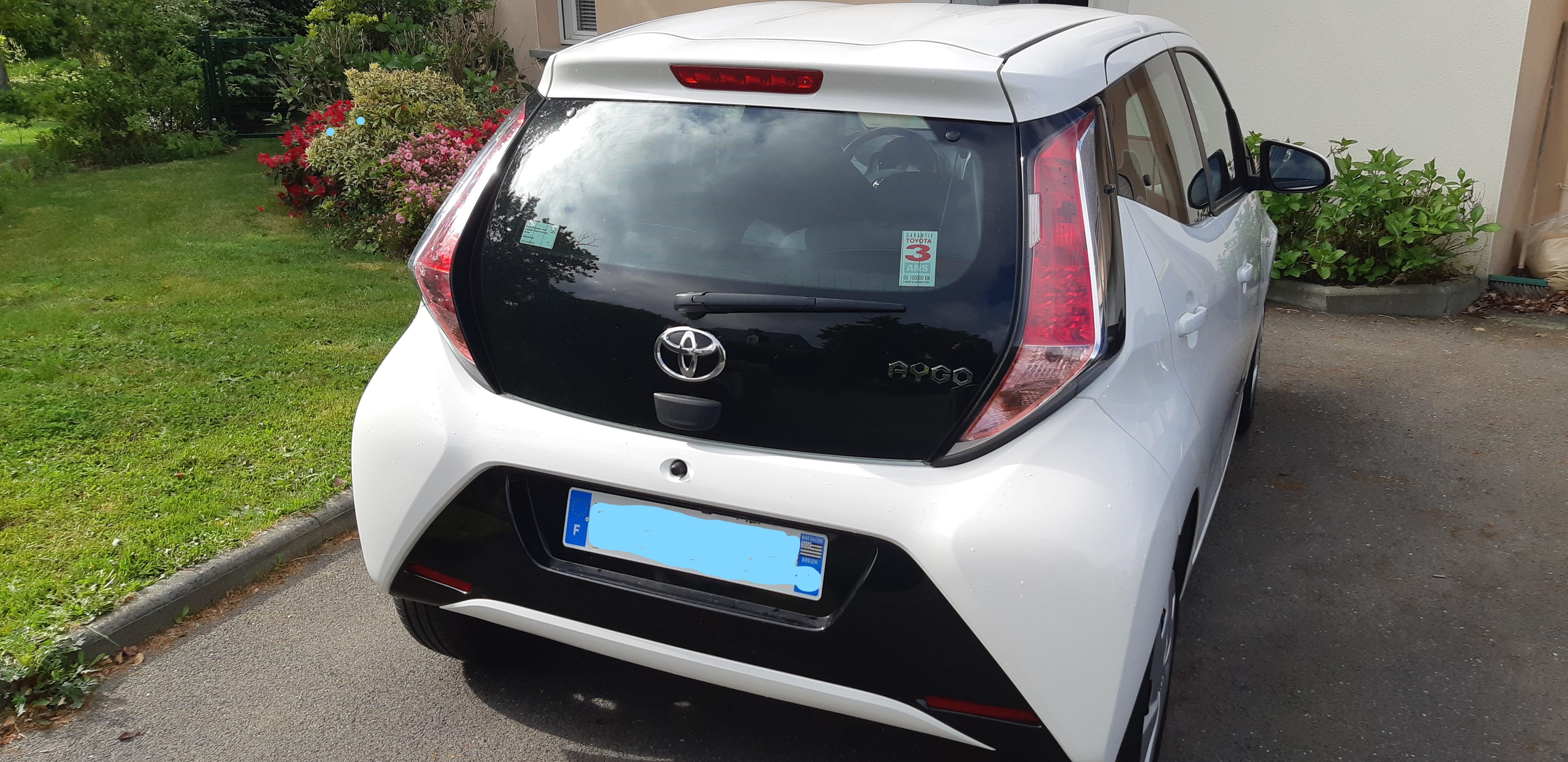 Toyota Aygo (Start and Stop)  5 portes,Essence E95E10,caméra de recul, système carplay, avec Régulateur de vitesse