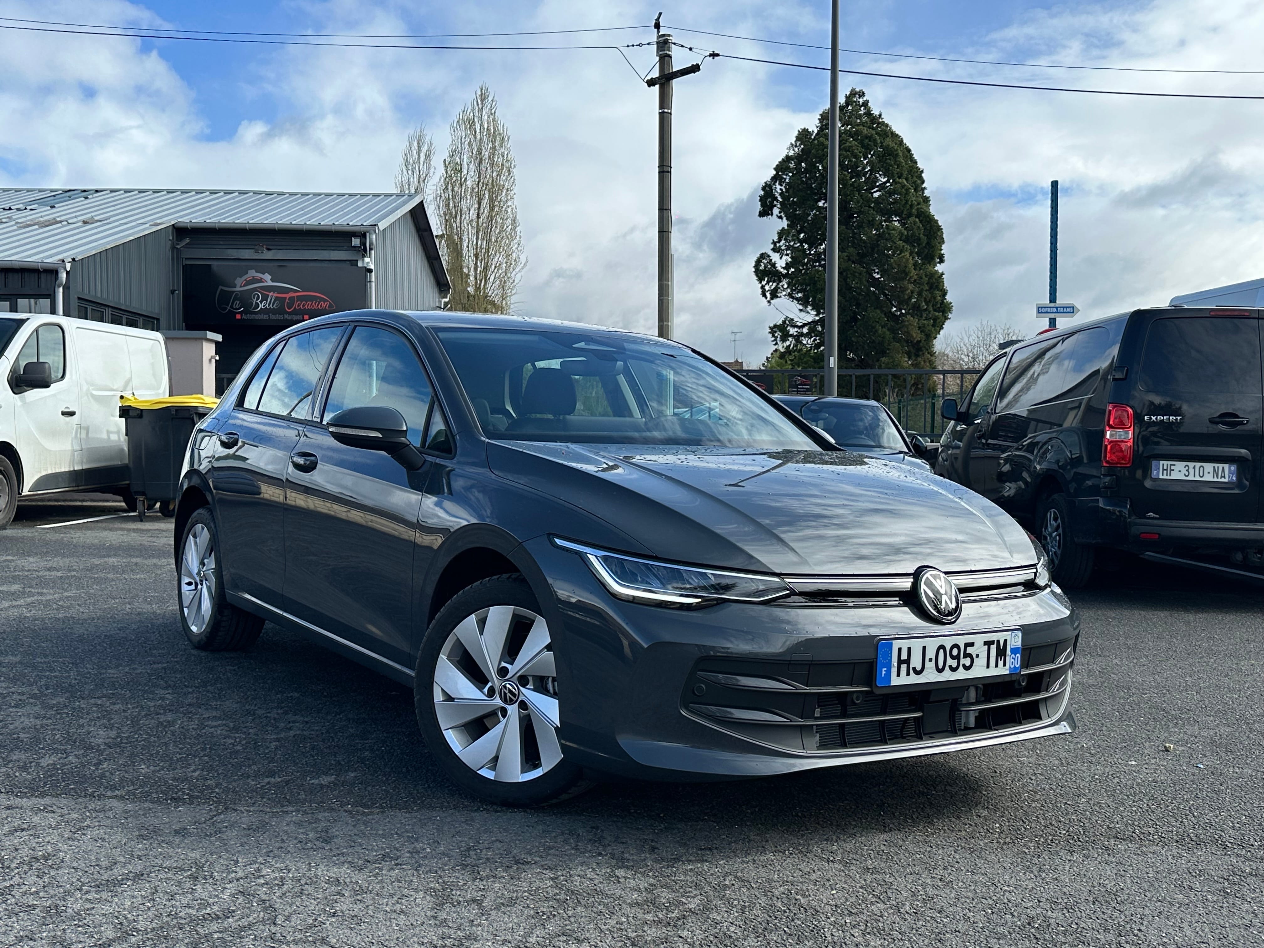 Volkswagen Golf, 2026, Essence 95 / Électrique (hybride), automatique