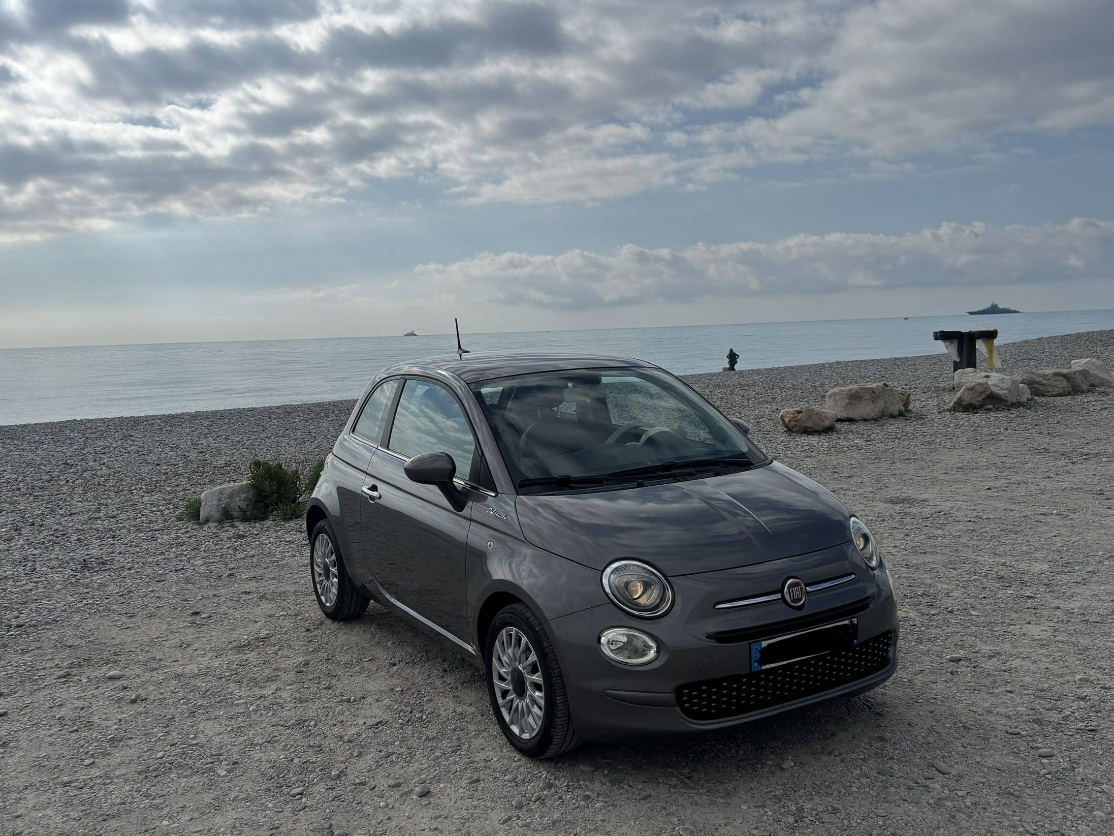 Fiat 500, 2022, Essence 95 / Électrique (hybride)