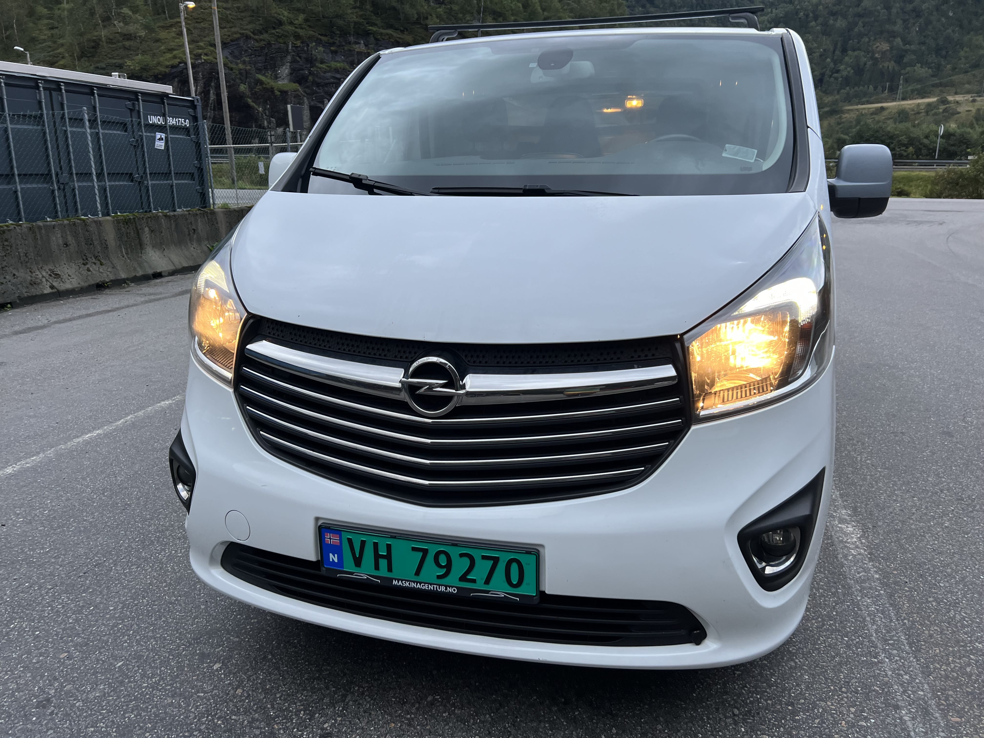 Opel Vivaro, 2016, Diesel