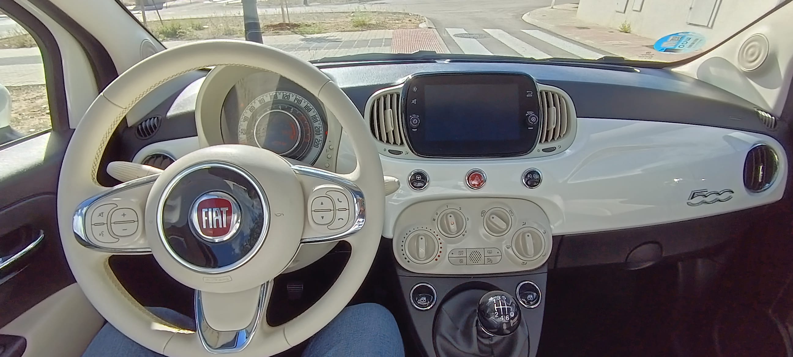 Fiat 500 Hibrido ECO con Apple CarPlay