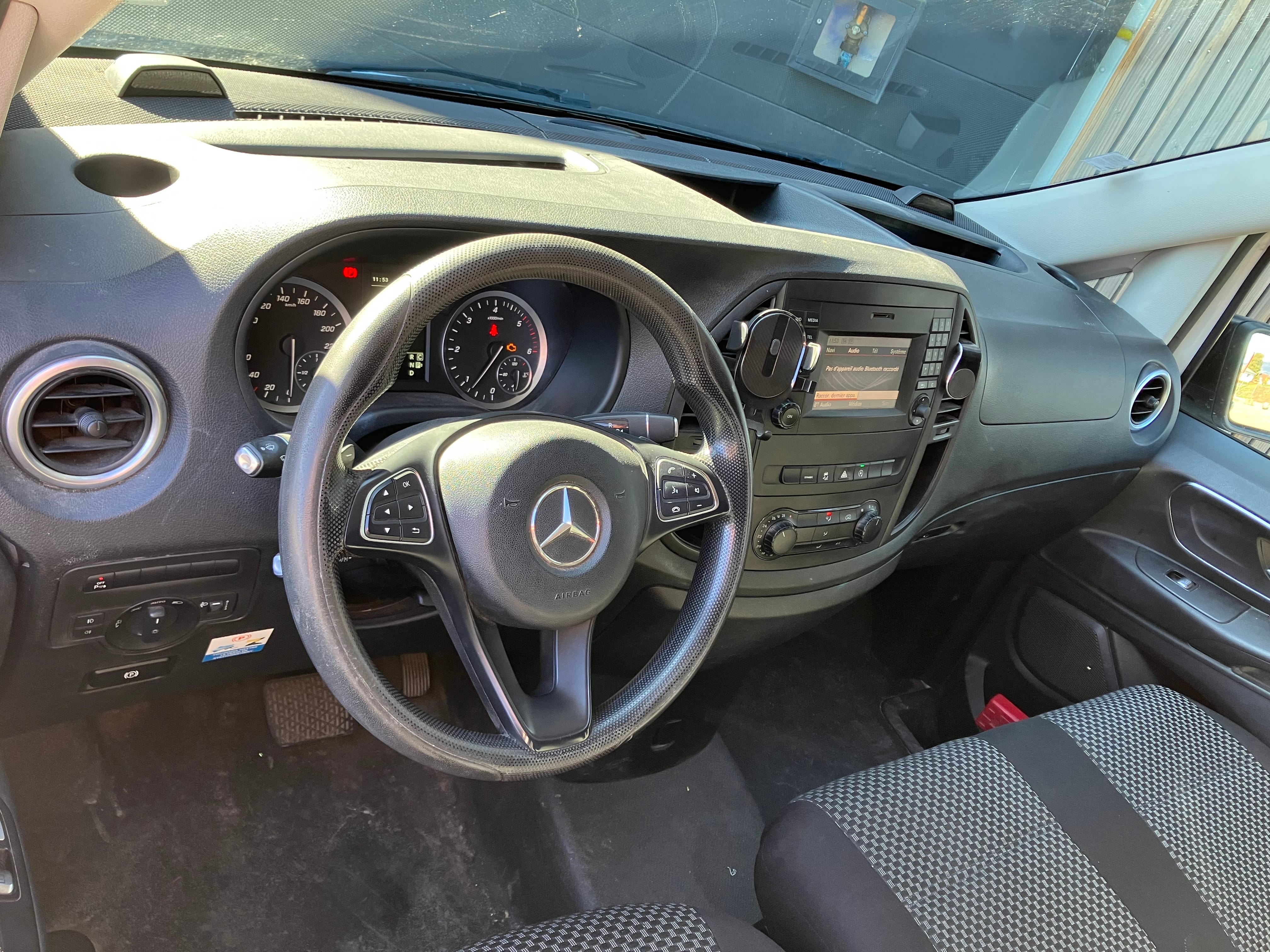 Mercedes-Benz Vito avec GPS