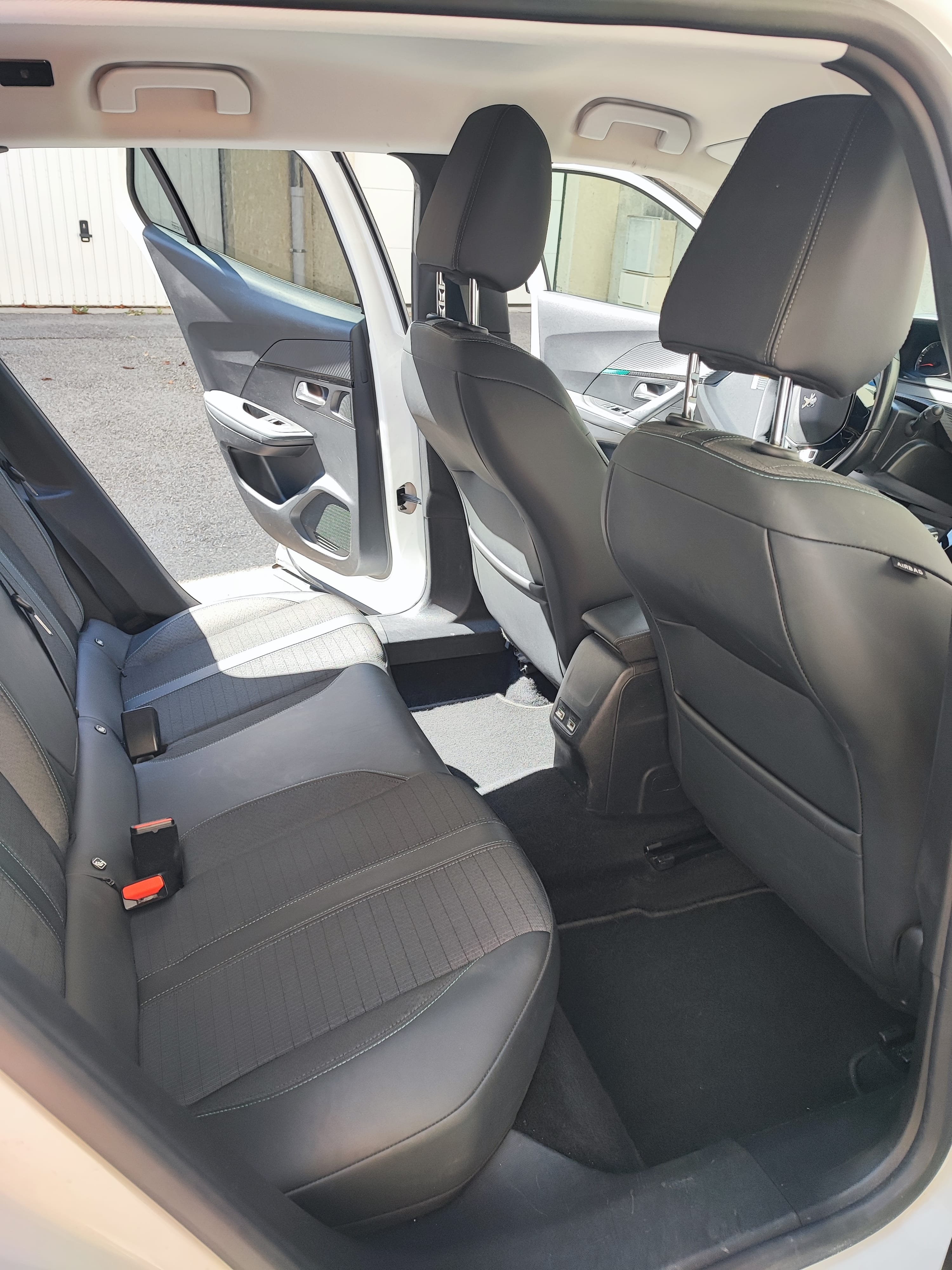 Peugeot 2008, 2020, Essence 95