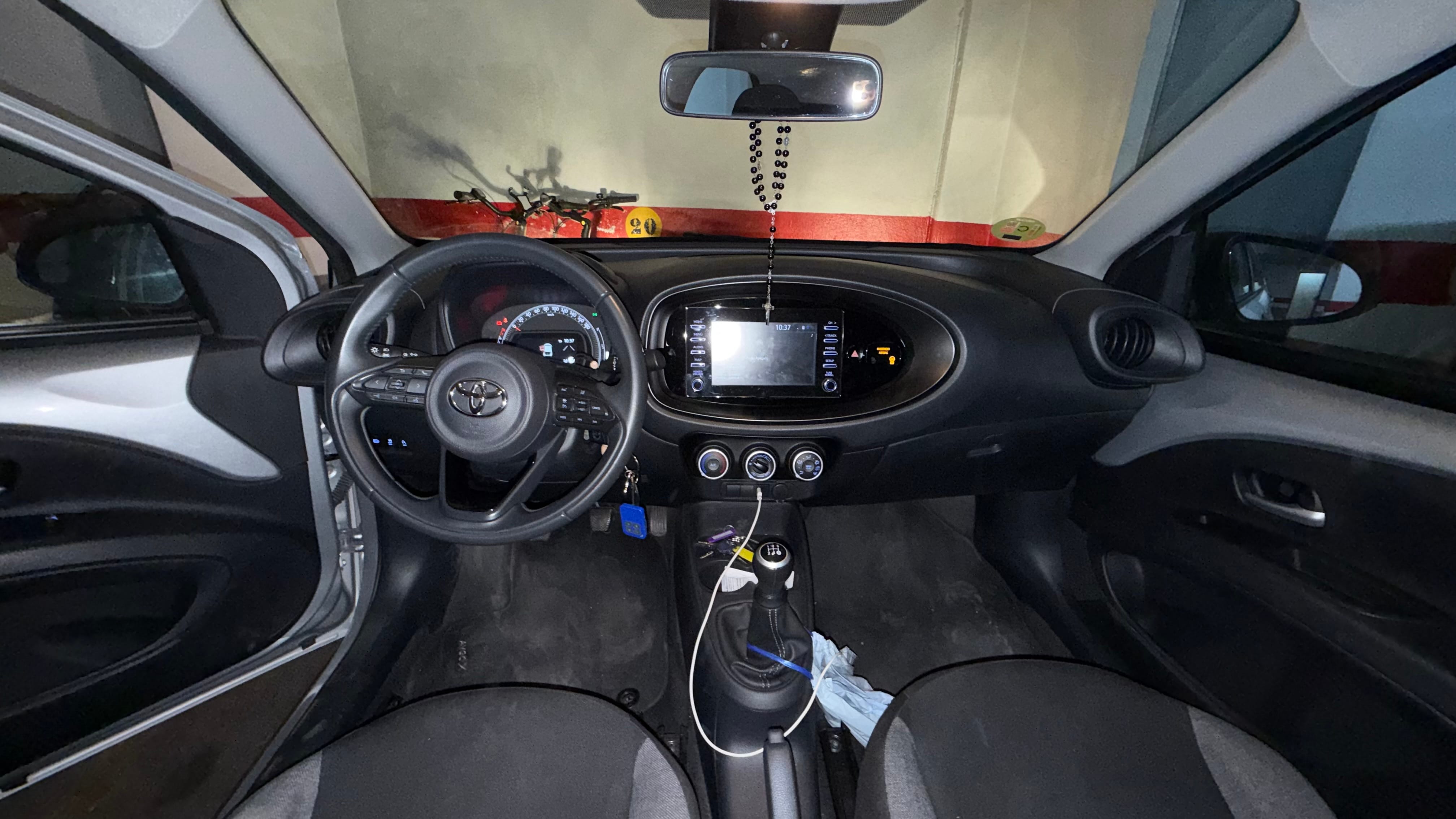 Toyota Aygo avec GPS