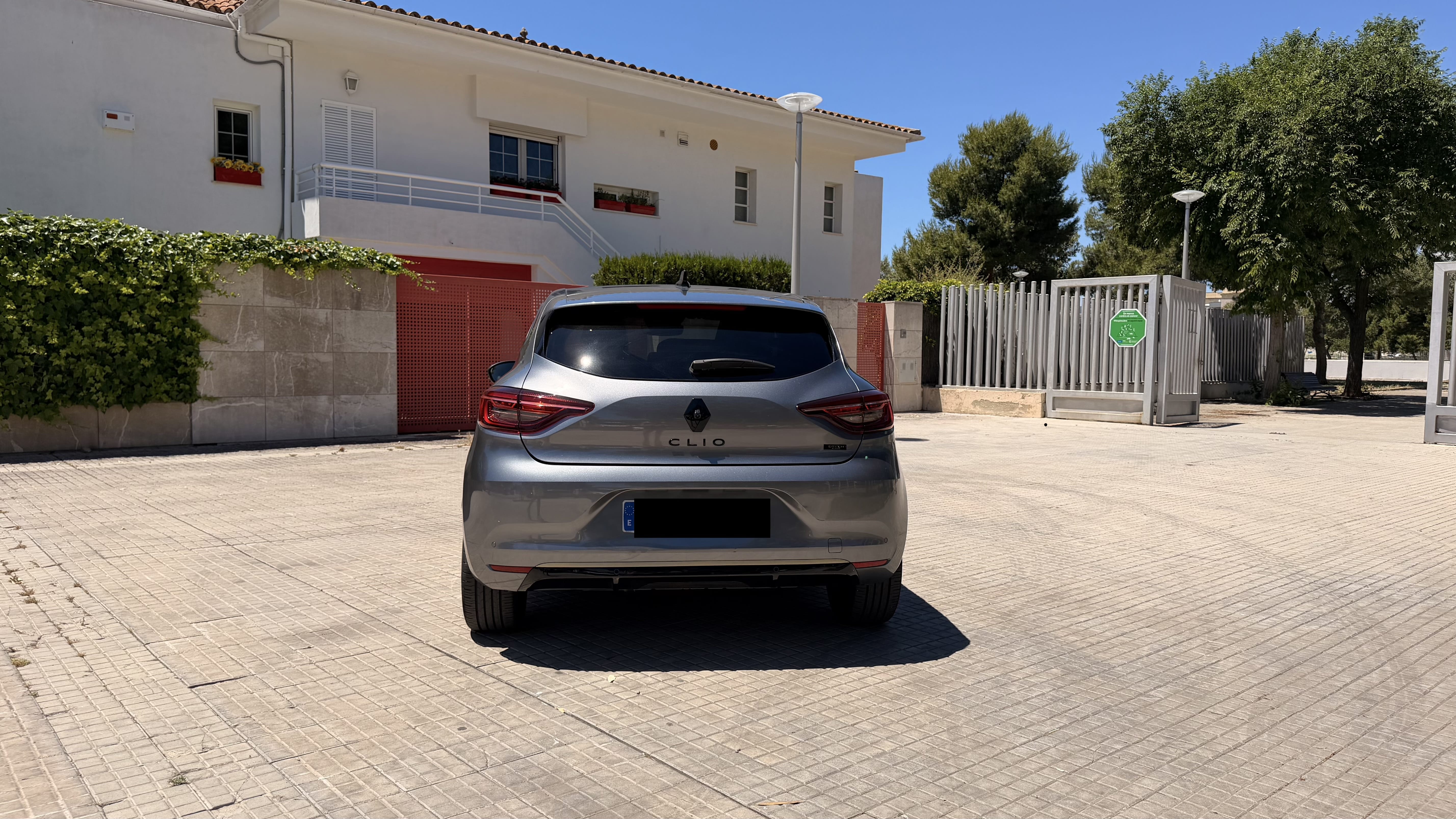 Renault Clio E-tech med Ryggekamera